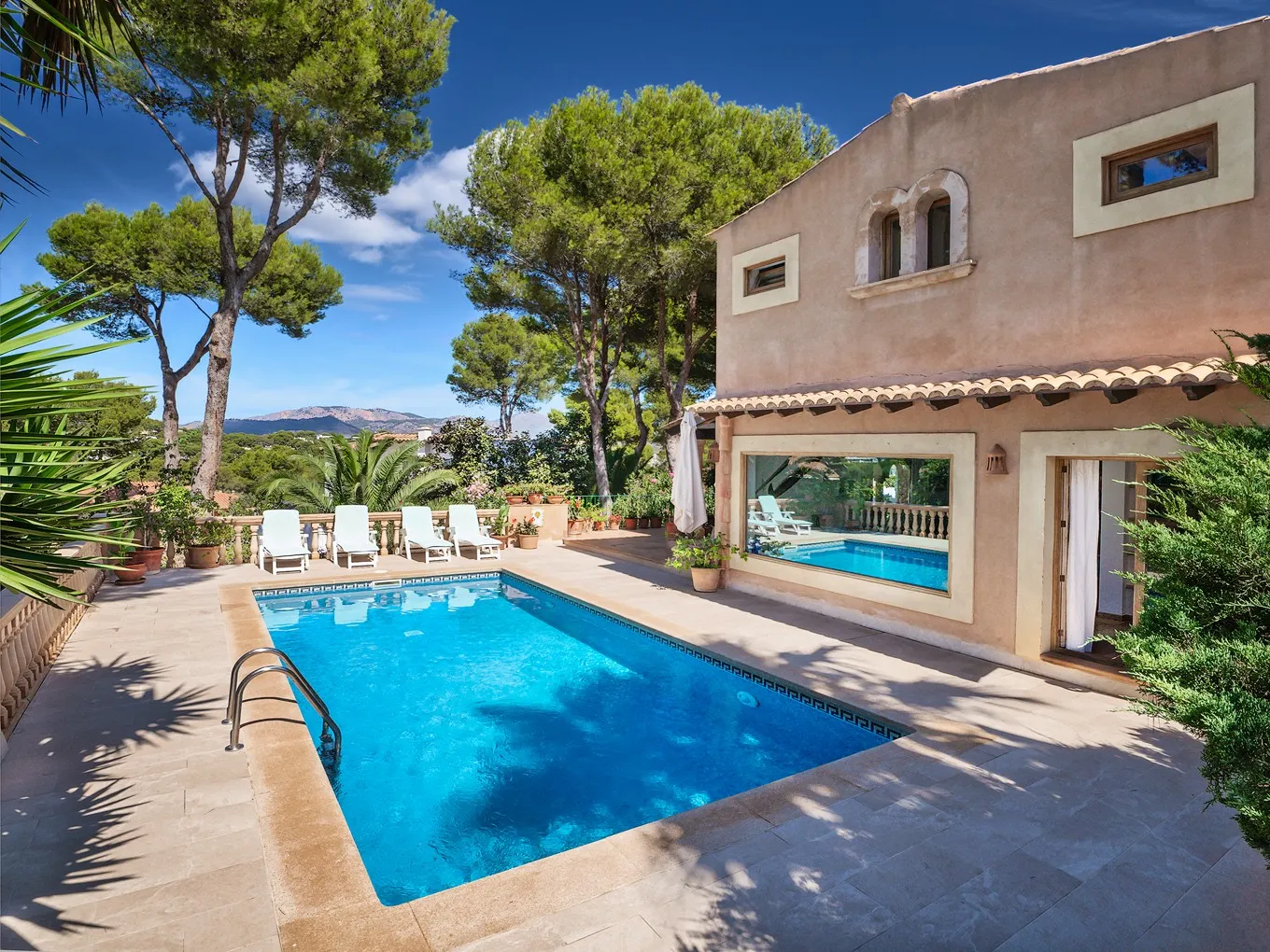 Mediterranean villa with plenty of privacy in a quiet location-1