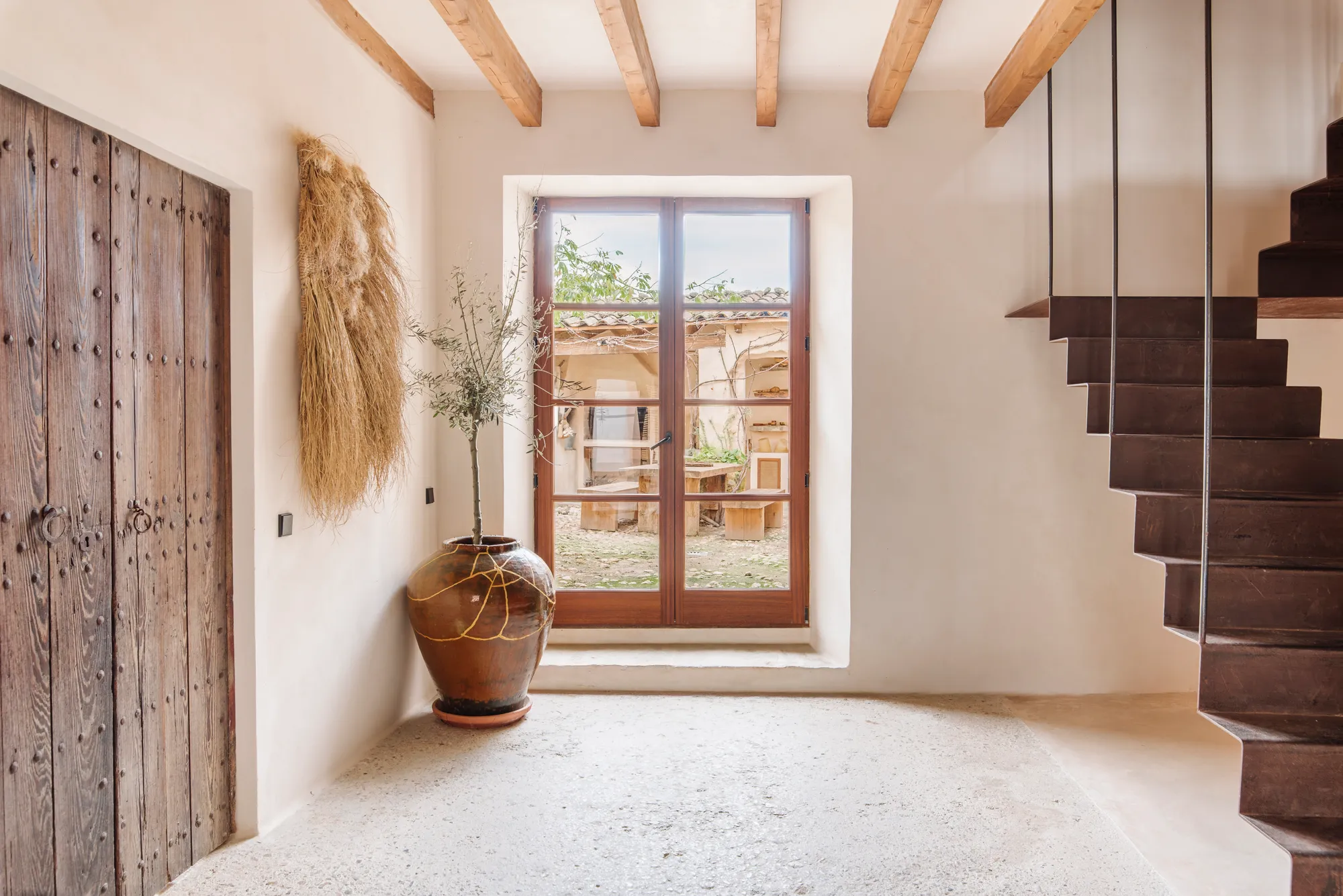 La cultura se encuentra con la modernidad: una joya arquitectónica para amantes del diseño-4