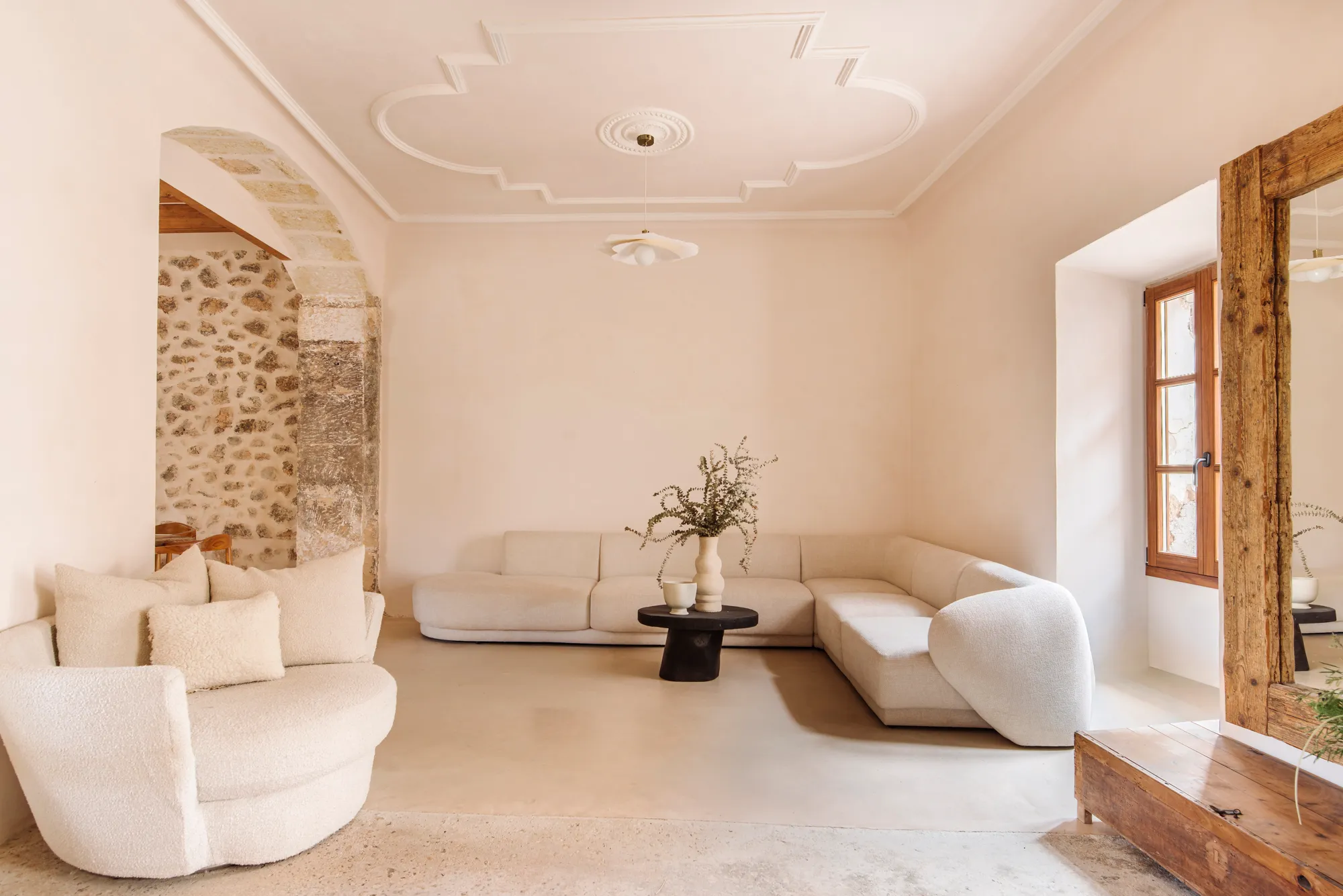 Heritage meets modernity: A masterpiece of mallorcan design-3