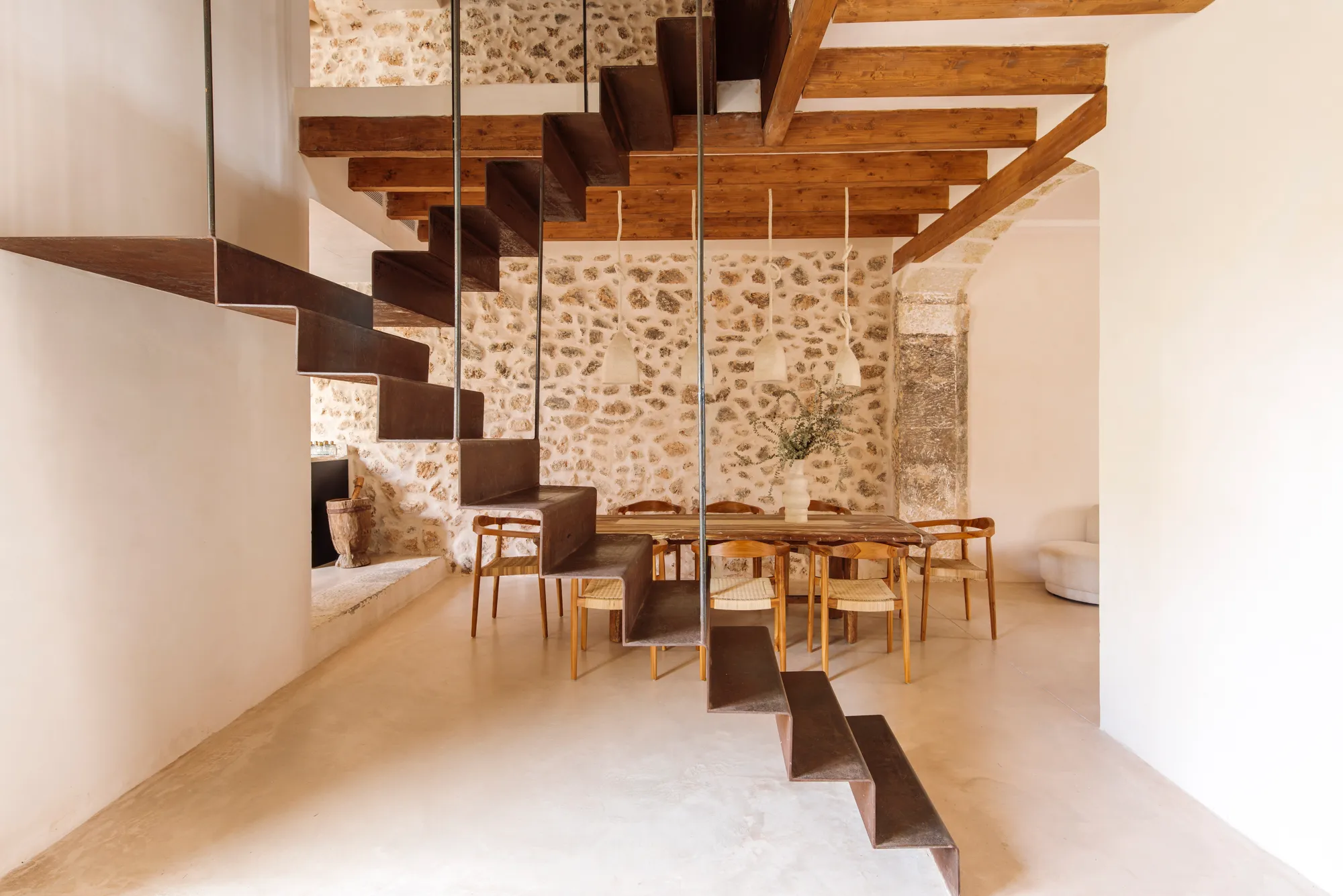 Historischer Charme trifft auf modernen Luxus in diesem mallorquinischen Stadthaus in Biniali-9