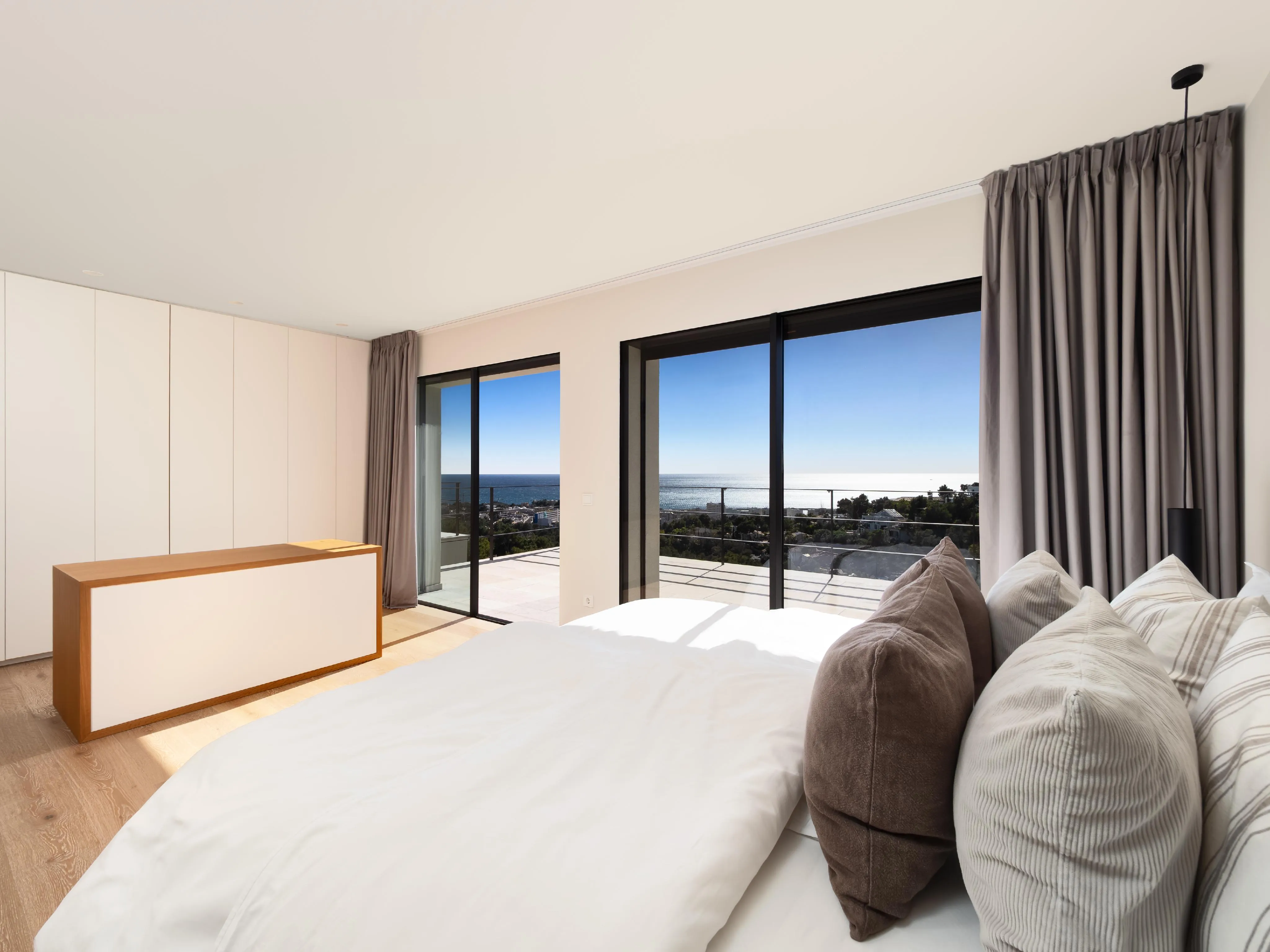 Exclusieve volledig gerenoveerde villa op toplocatie van Costa d'en Blanes-9