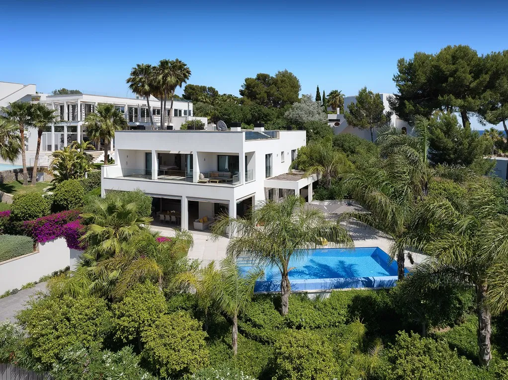 Modern villa nära stranden-1