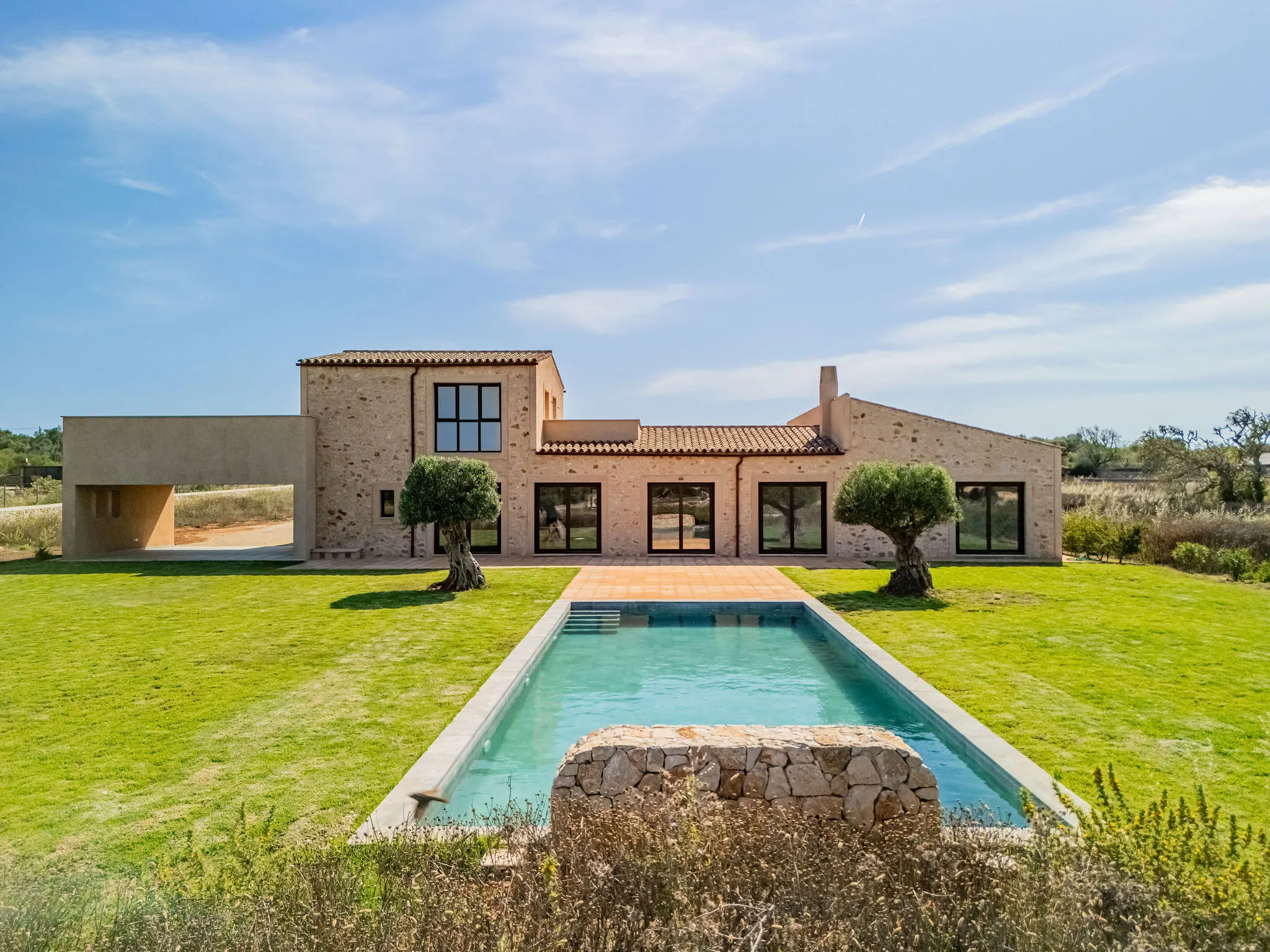 Hermosa finca nueva con encanto mediterráneo-9