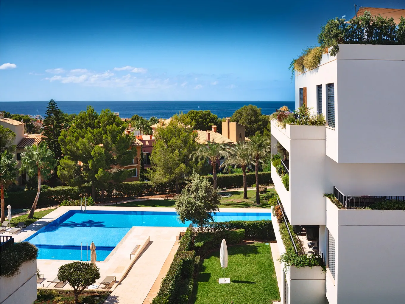 Luksuriøs penthouse med privat pool i et førsteklasses boligområde-5