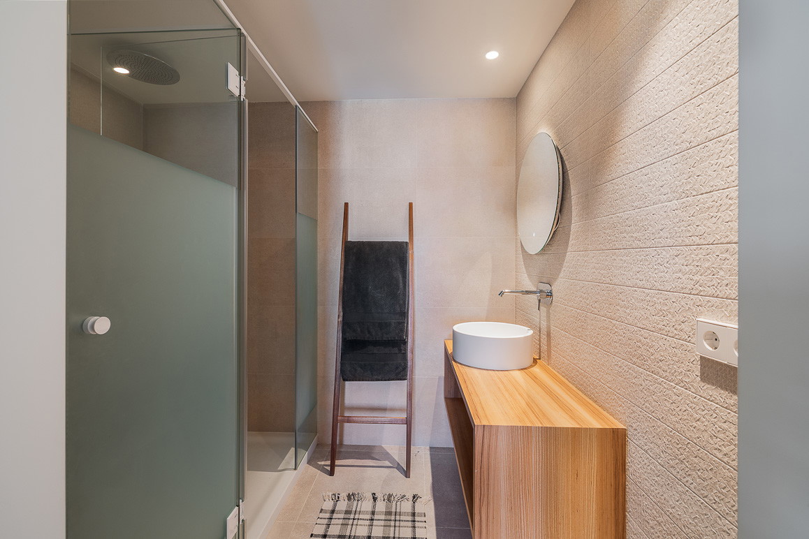 High-quality Old Town apartment with balcony-10