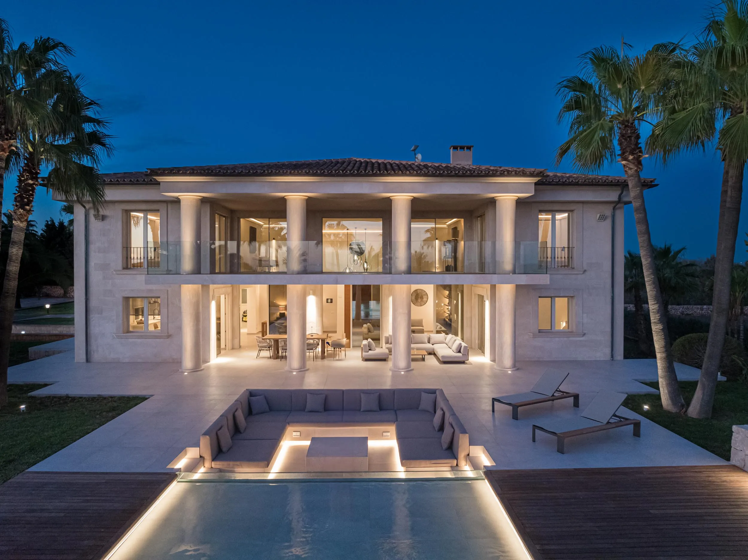 Peace and luxury: your property with panoramic views-22