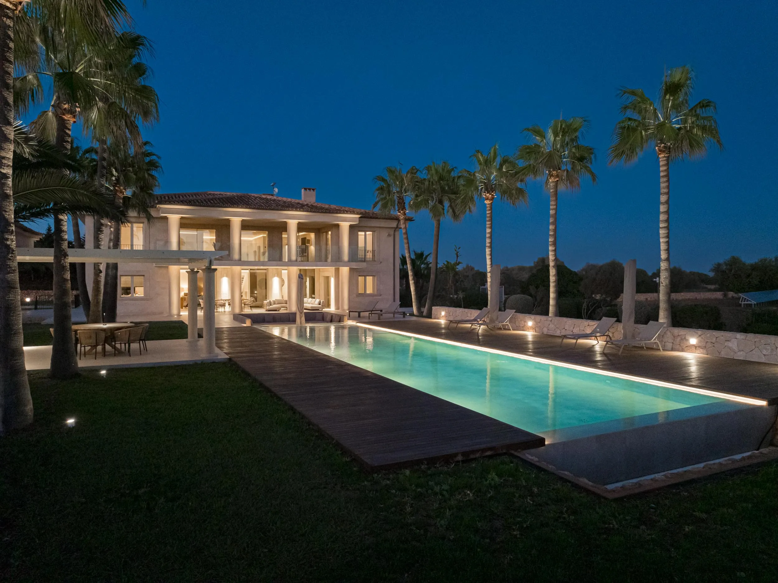 Peace and luxury: your property with panoramic views-21