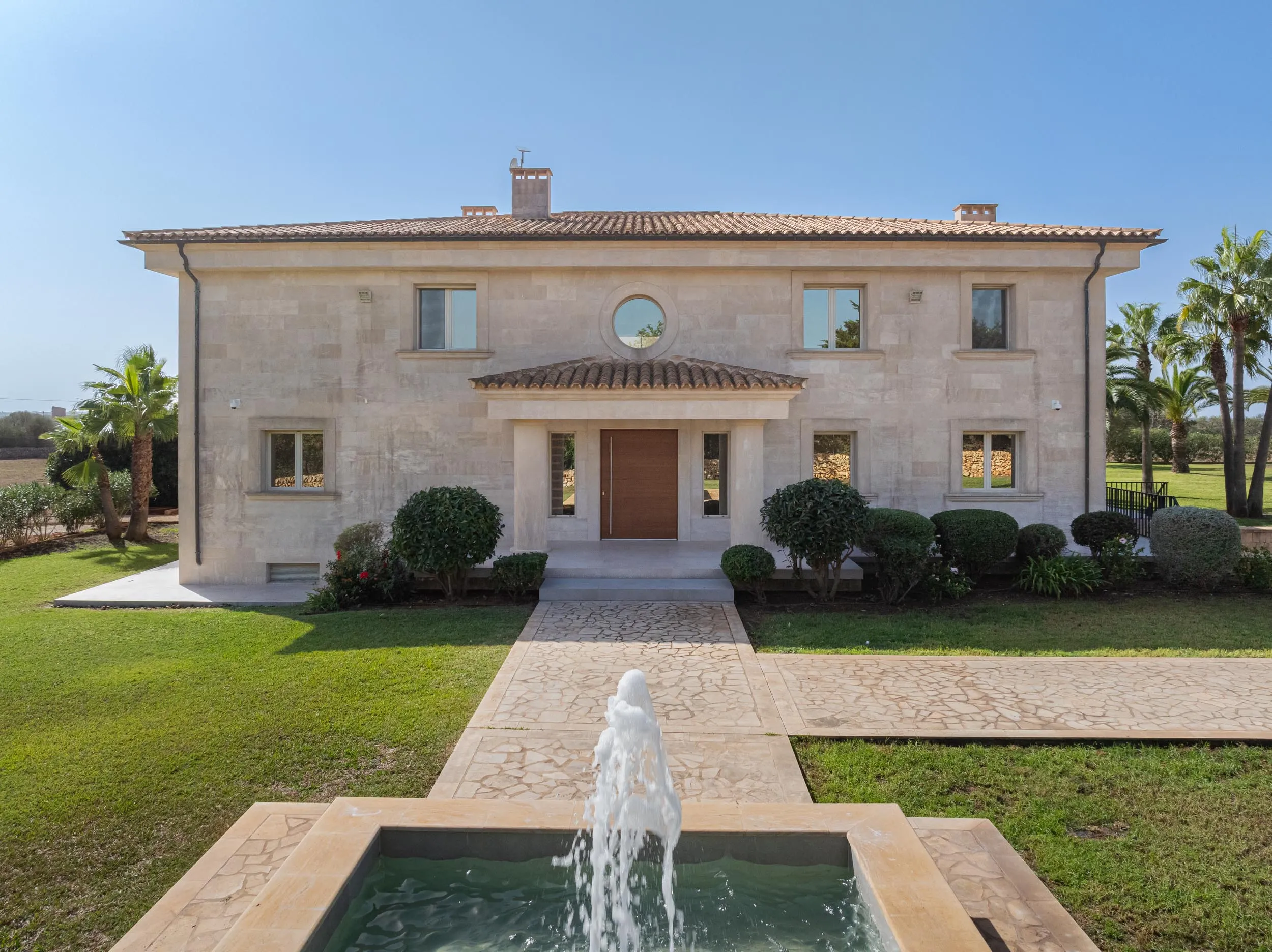 Peace and luxury: your property with panoramic views-5