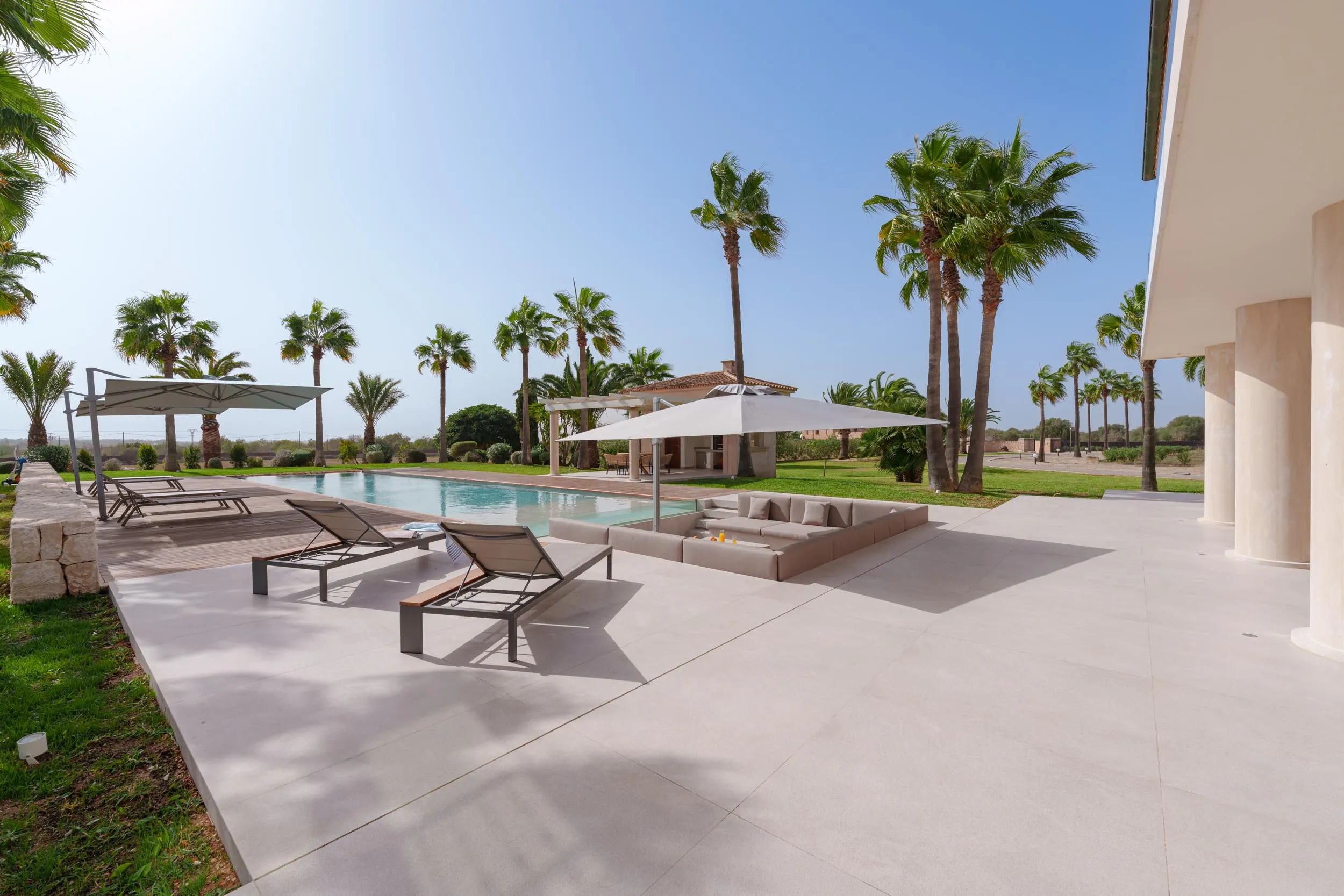 Peace and luxury: your property with panoramic views-19