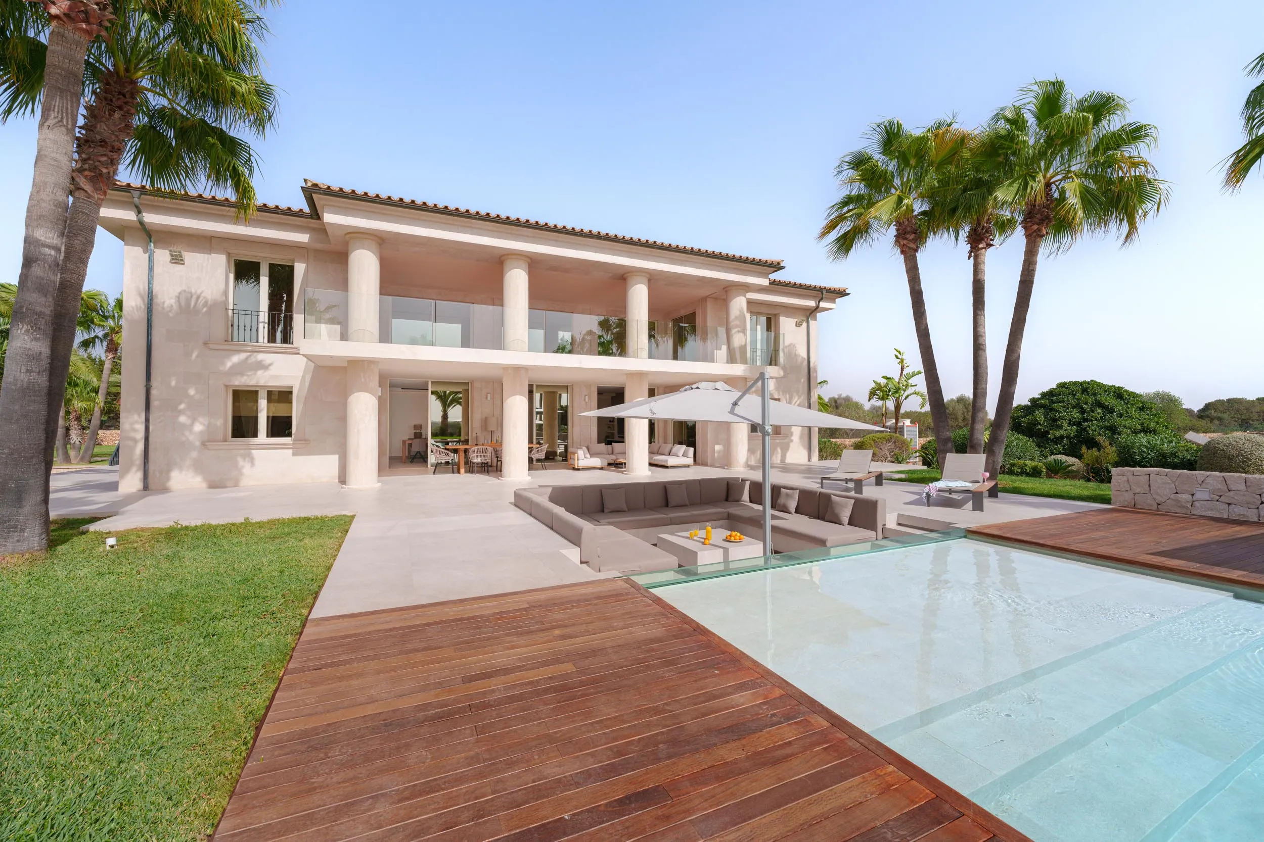 Peace and luxury: your property with panoramic views-3