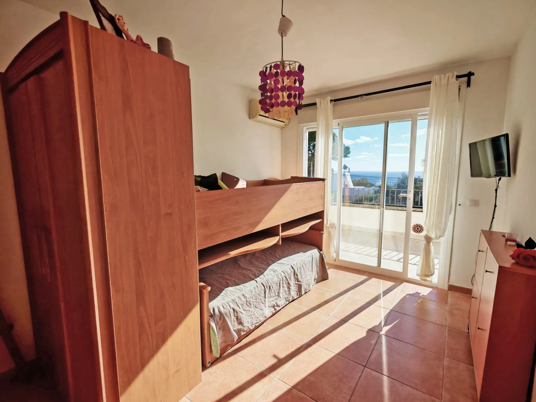 Mediterranean semi-detached with sea views and pool-15