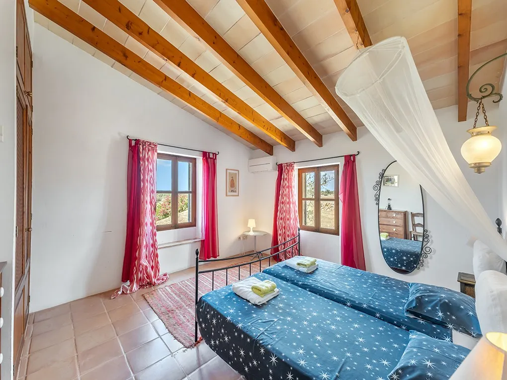 Forårsudlejning: Idyllisk ejendom med pool nær Santanyí-10