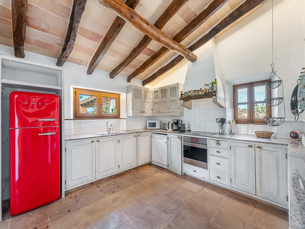 Forårsudlejning: Idyllisk ejendom med pool nær Santanyí-8