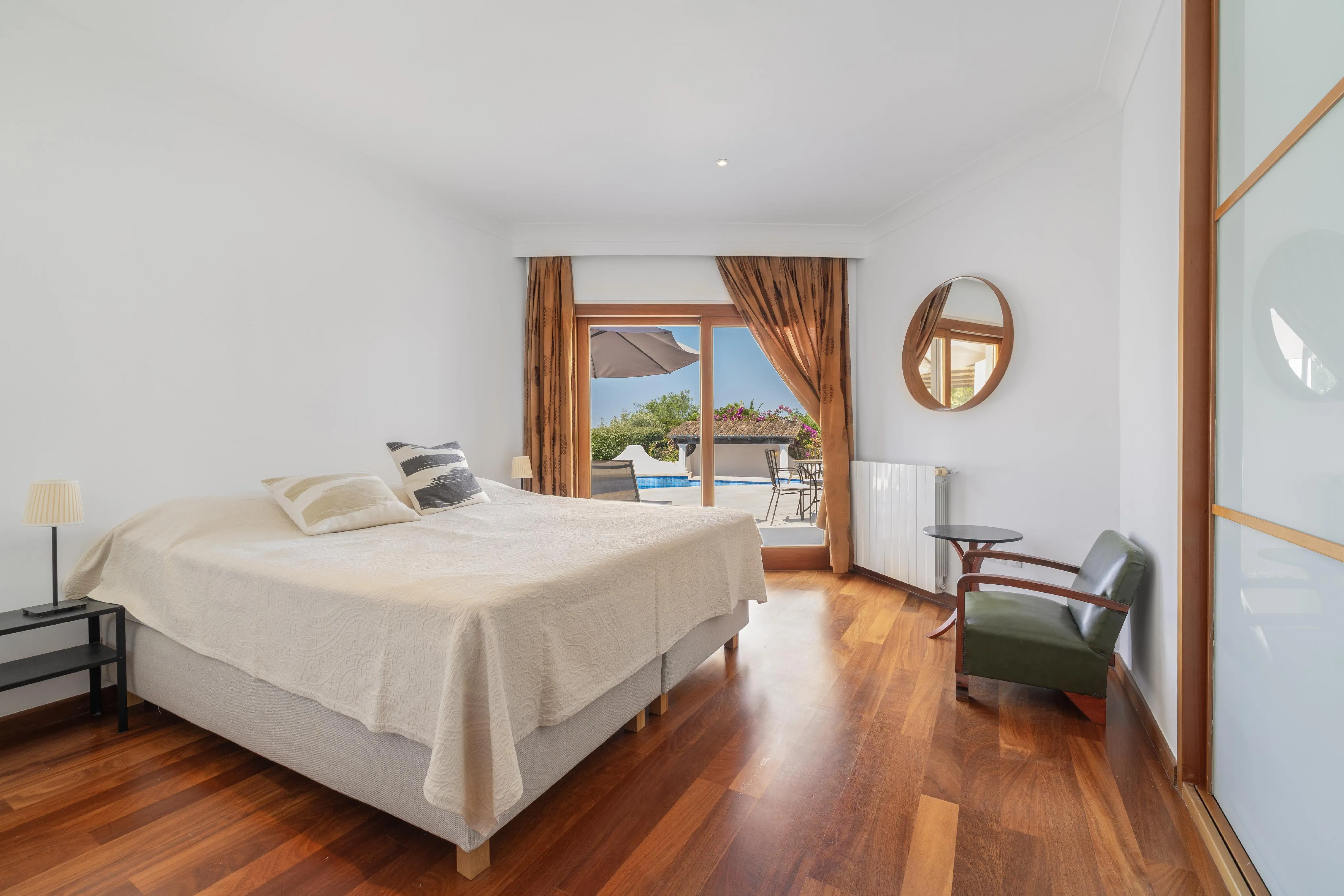 Villa rénovée avec vue panoramique sur la baie de Palma-12