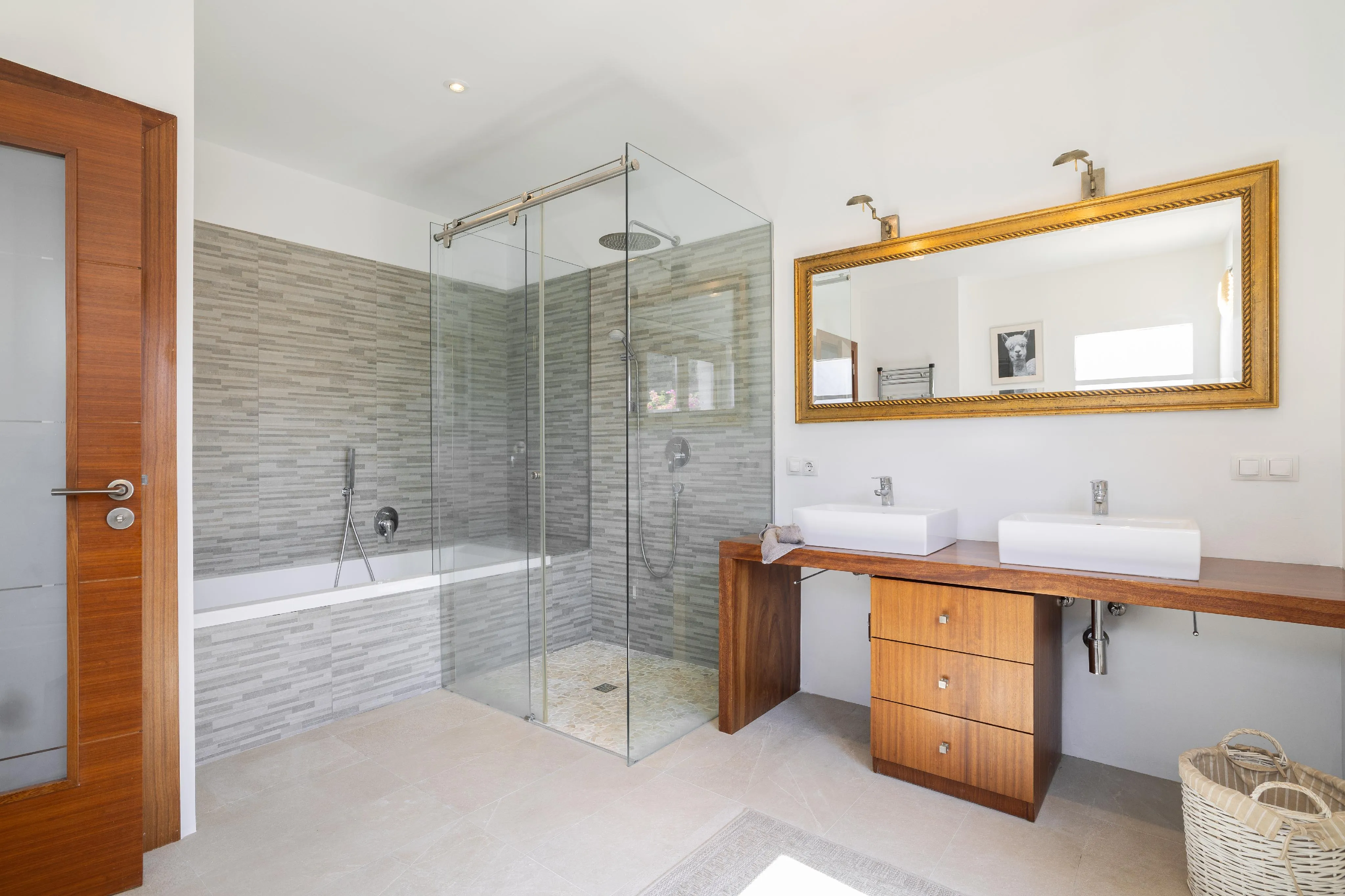 Villa rénovée avec vue panoramique sur la baie de Palma-13