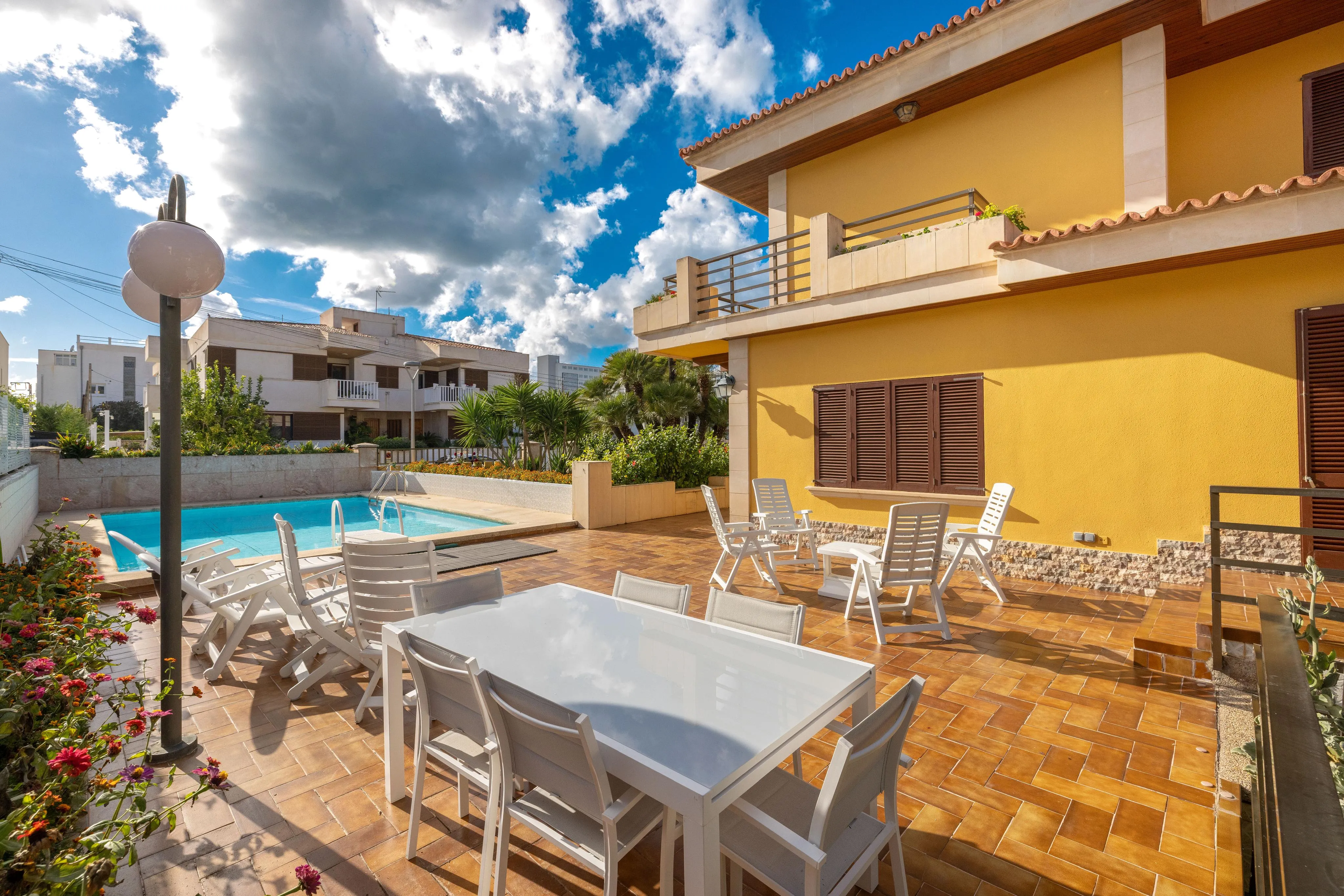 Ruim vrijstaand huis met veel ruimte en comfort-2