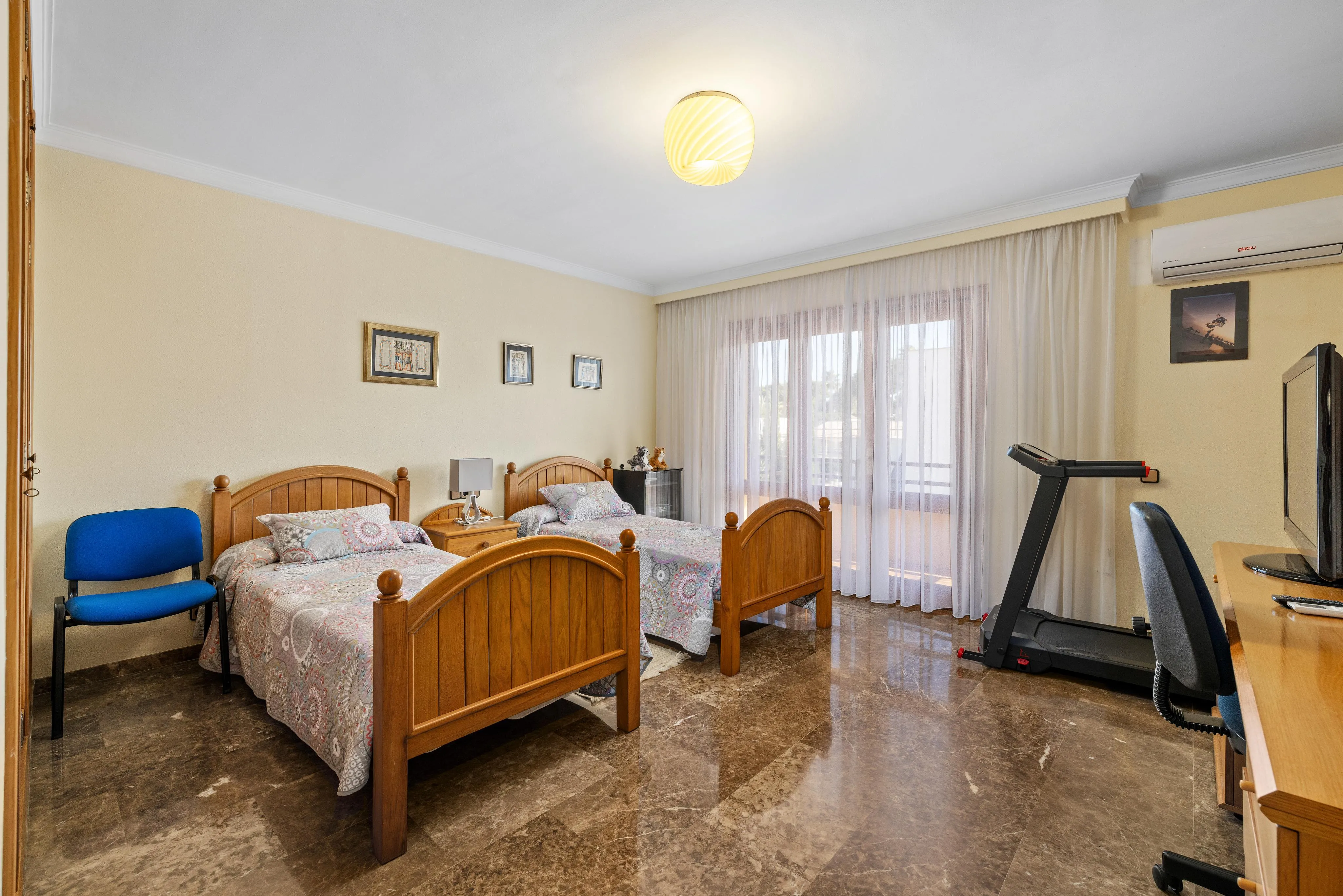 Espaiosa casa unifamiliar amb molt espai i comoditat-9