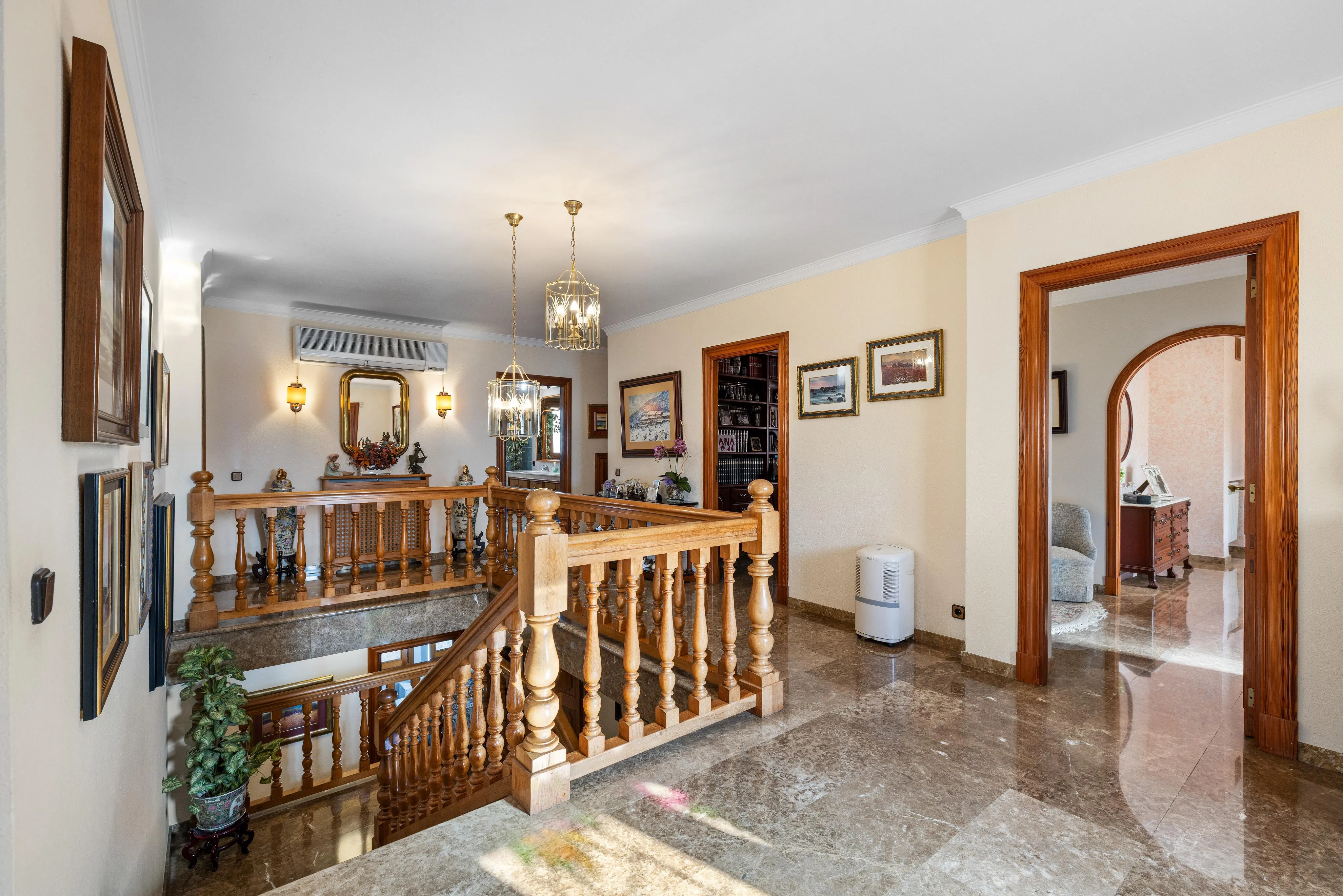 Spaziosa casa indipendente con ampi spazi e comfort-11