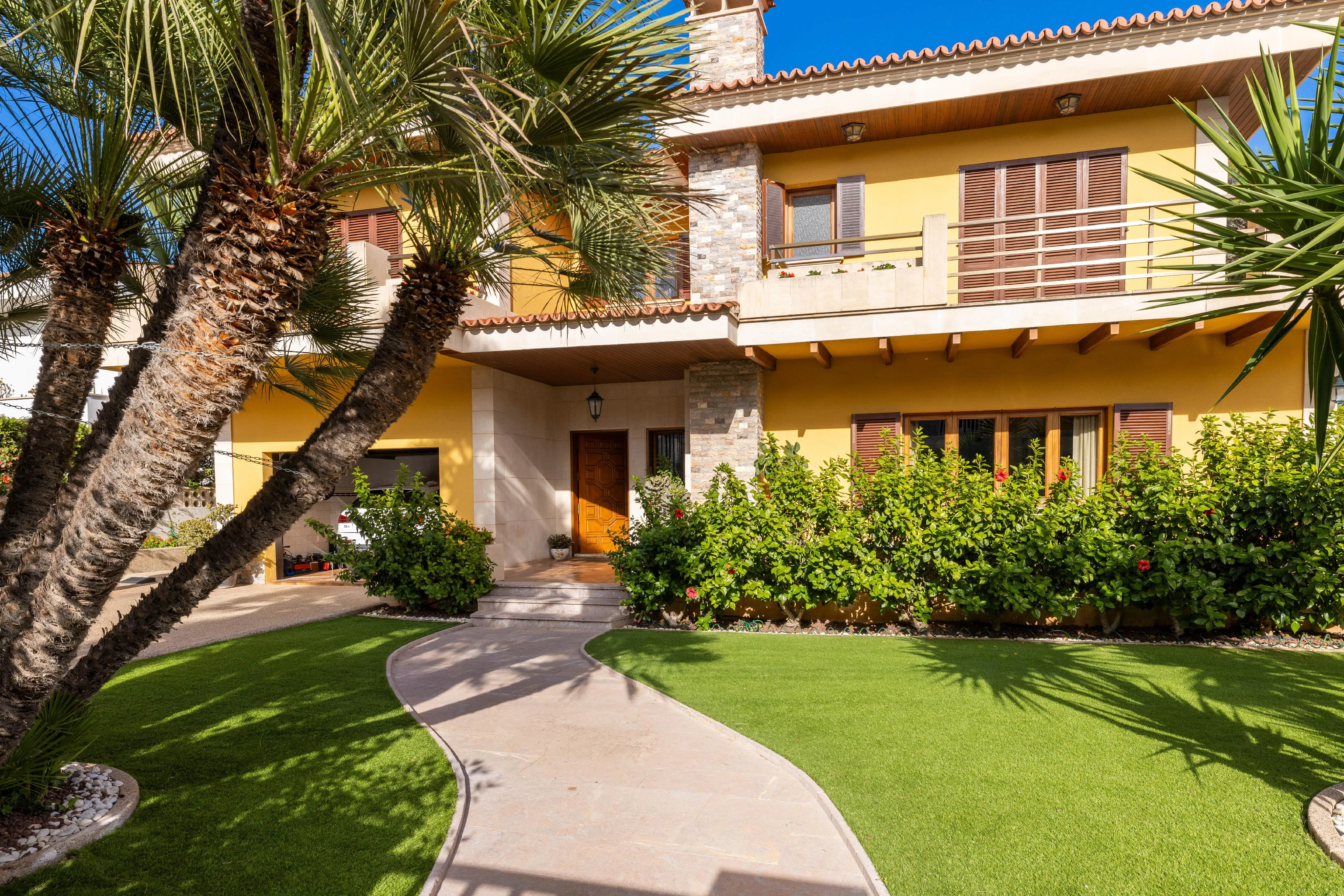 Spaziosa casa indipendente con ampi spazi e comfort-1