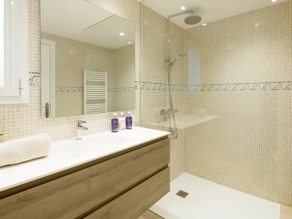 Lujosa vila familiar en ubicació privilegiada amb llicència ETV-14