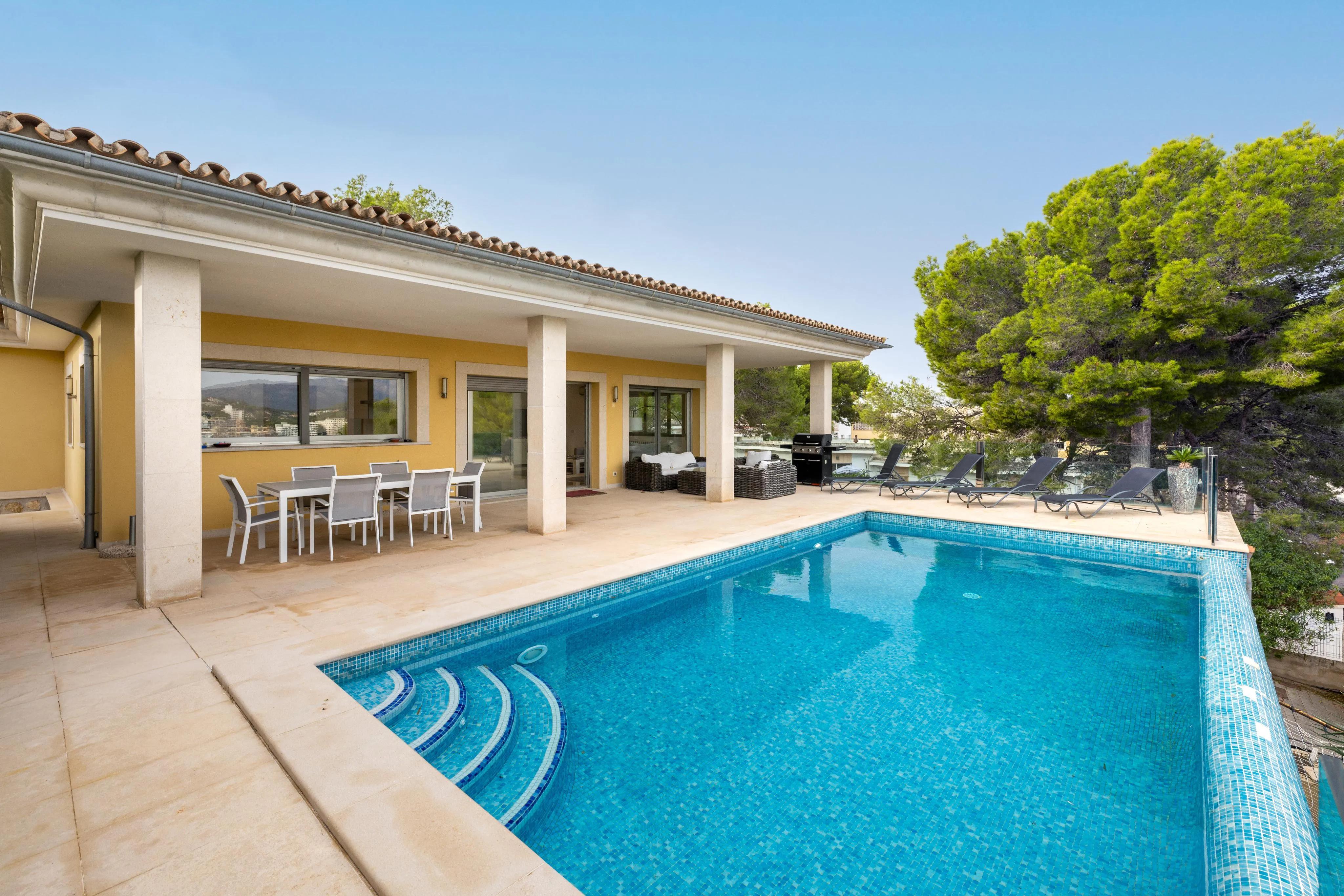 Family villa in Santa Ponsa-2