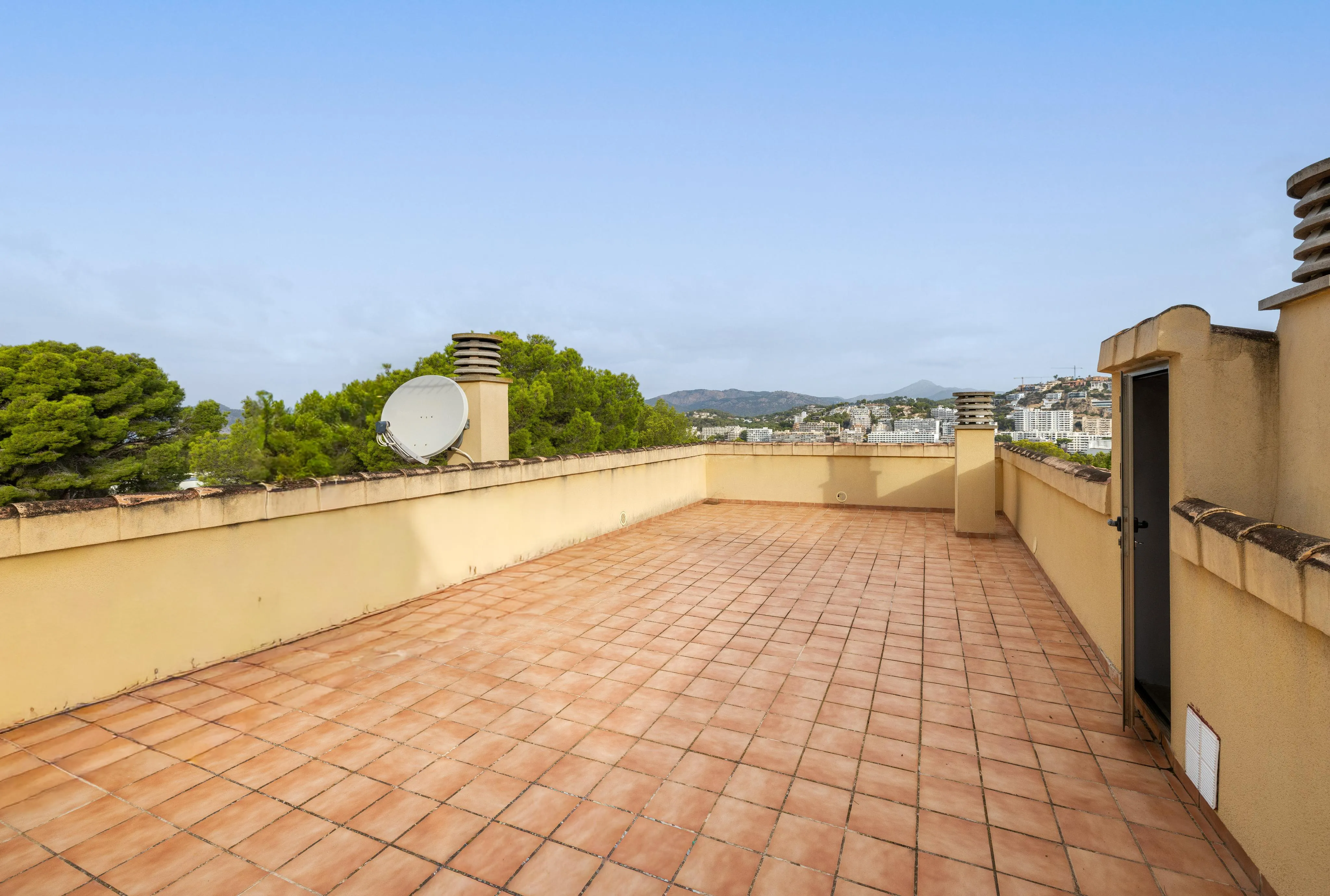 Family villa in Santa Ponsa-23