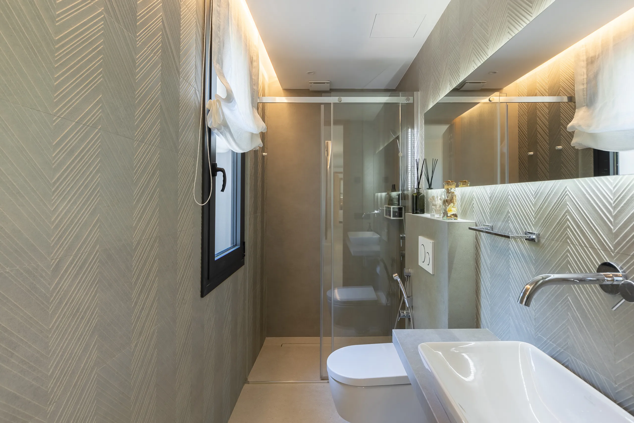 Modern house with pool in Camp de Mar-38