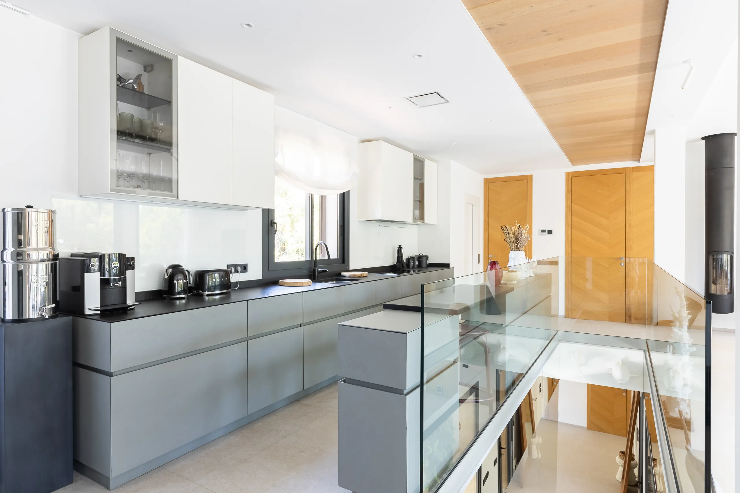 Modern house with pool in Camp de Mar-14