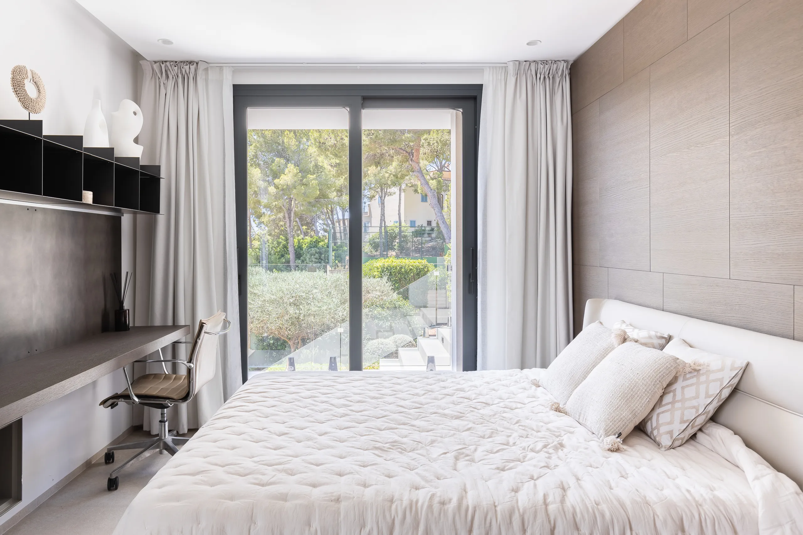 Modern house with pool in Camp de Mar-36