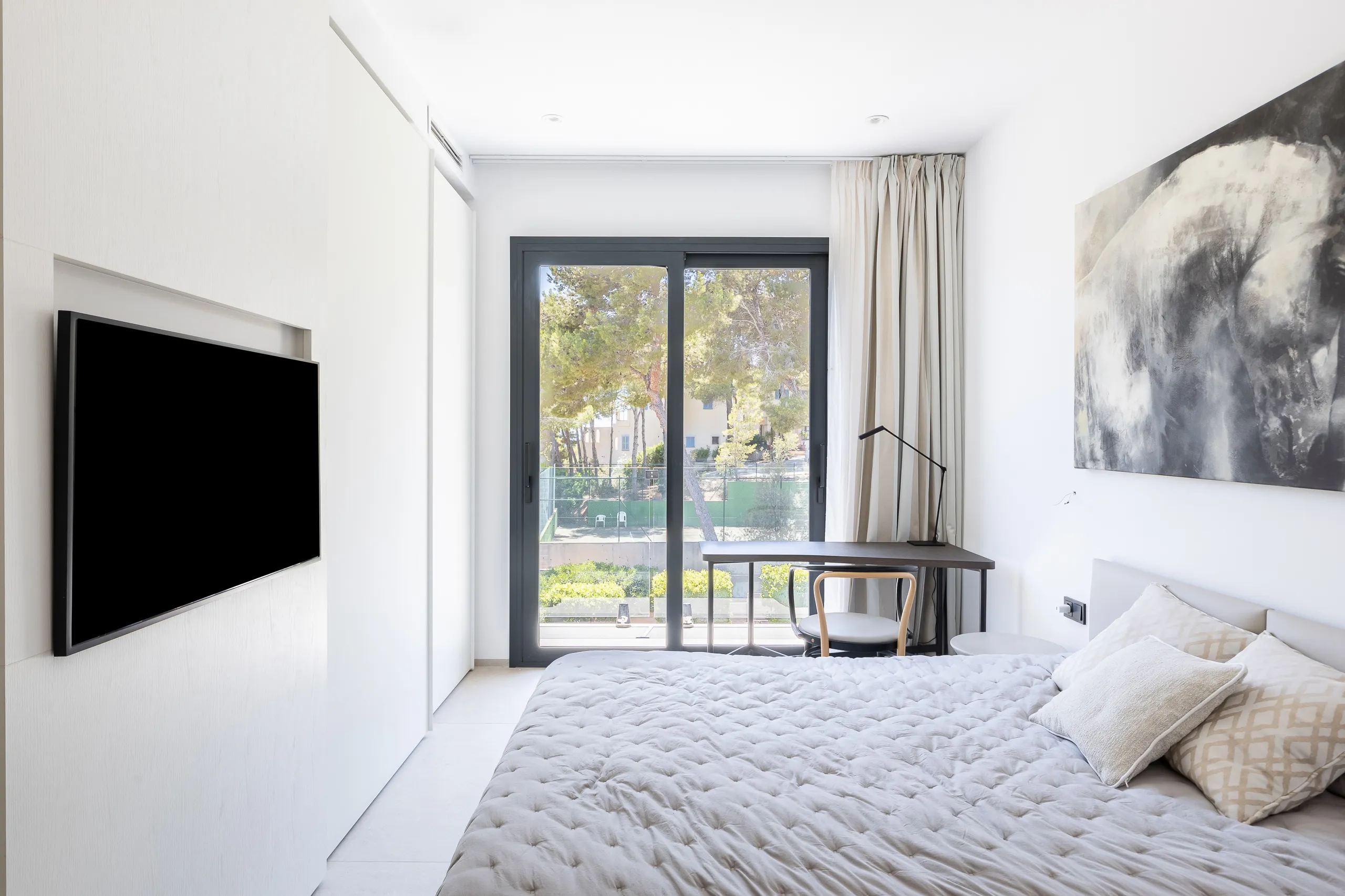 Modern house with pool in Camp de Mar-32