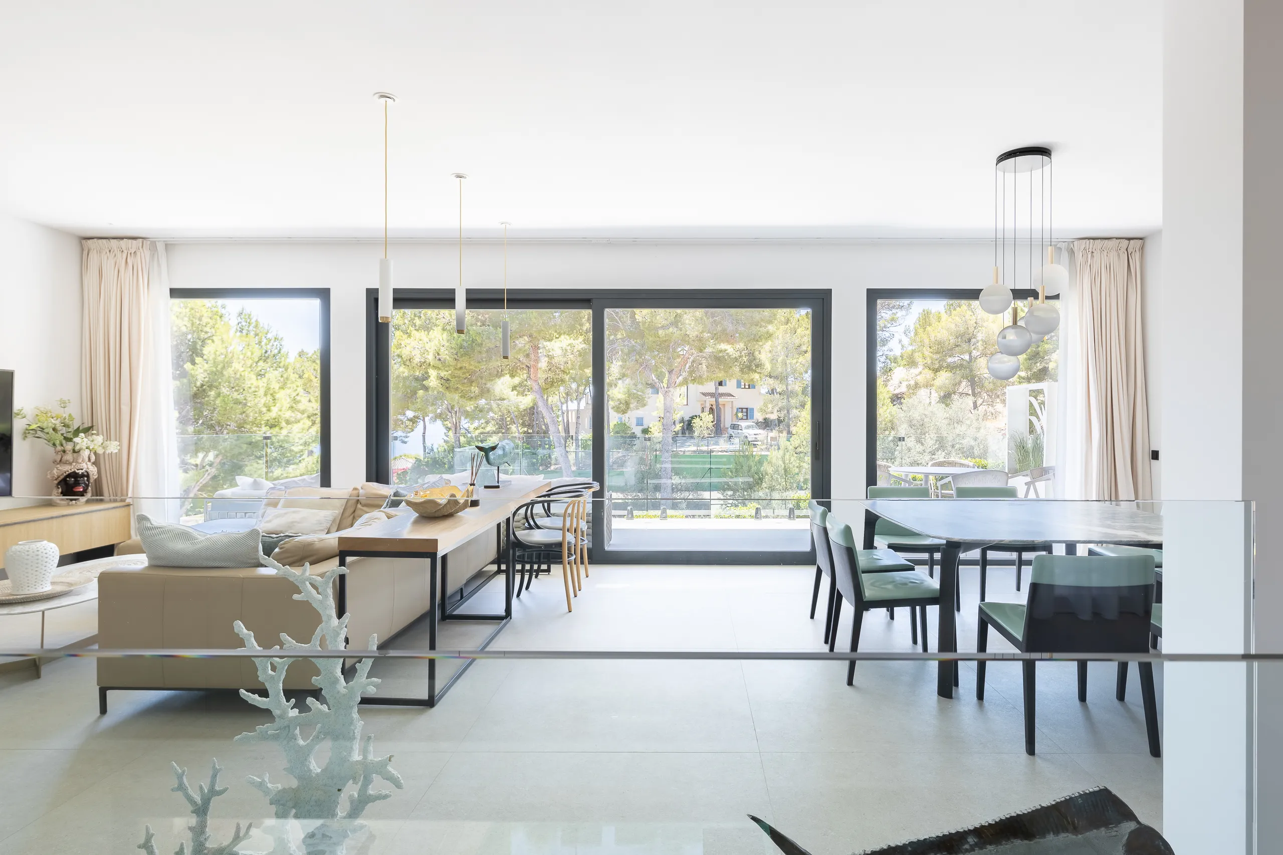 Modern house with pool in Camp de Mar-8