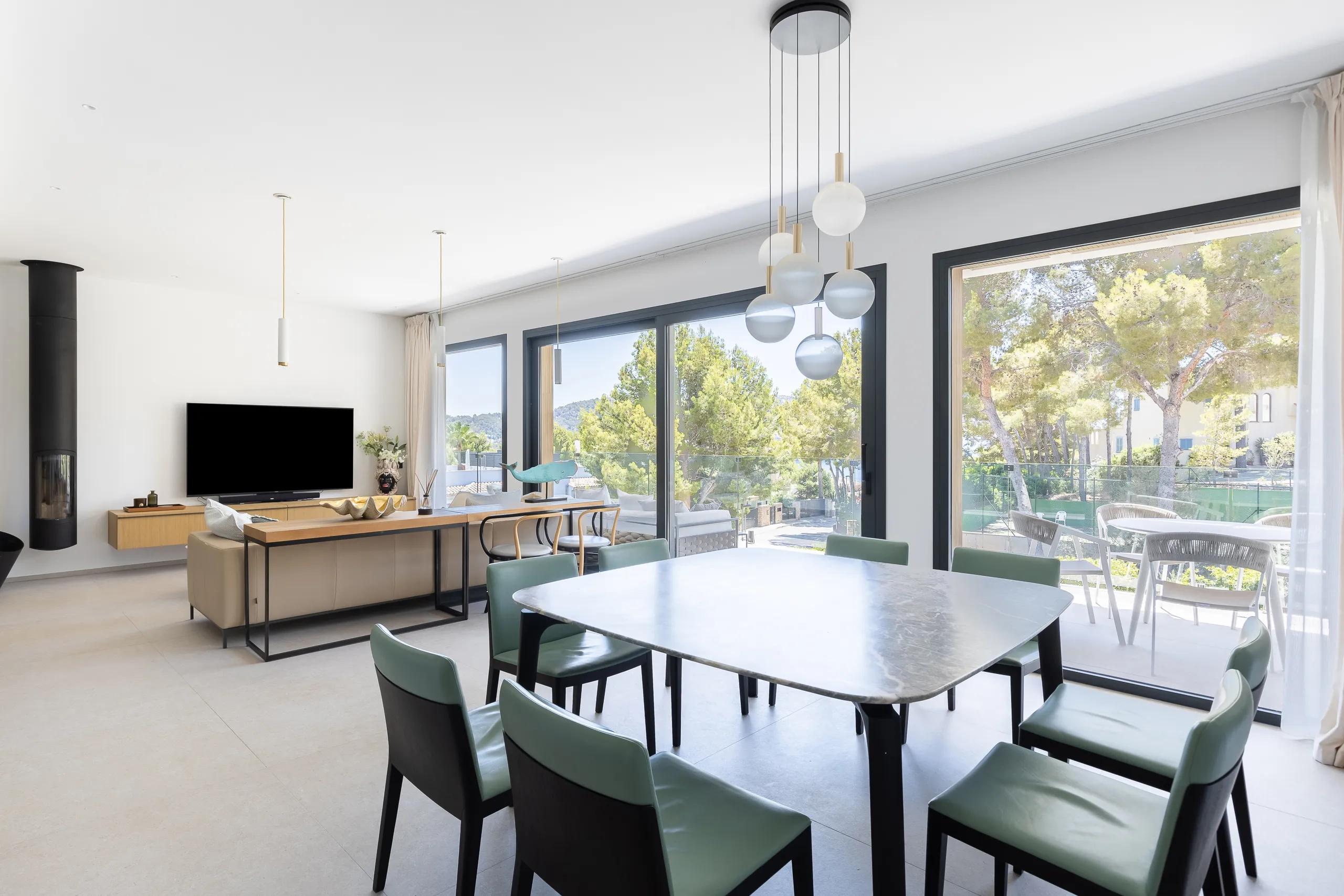 Modern house with pool in Camp de Mar-9