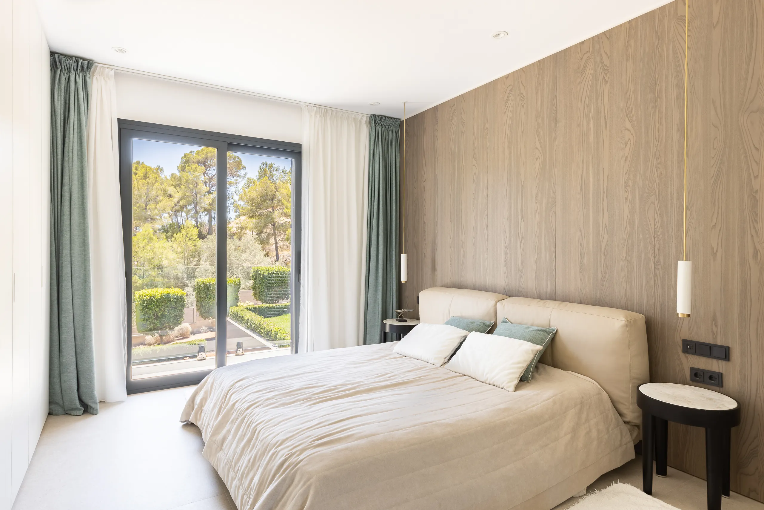 Casa moderna con piscina en Camp de Mar-23