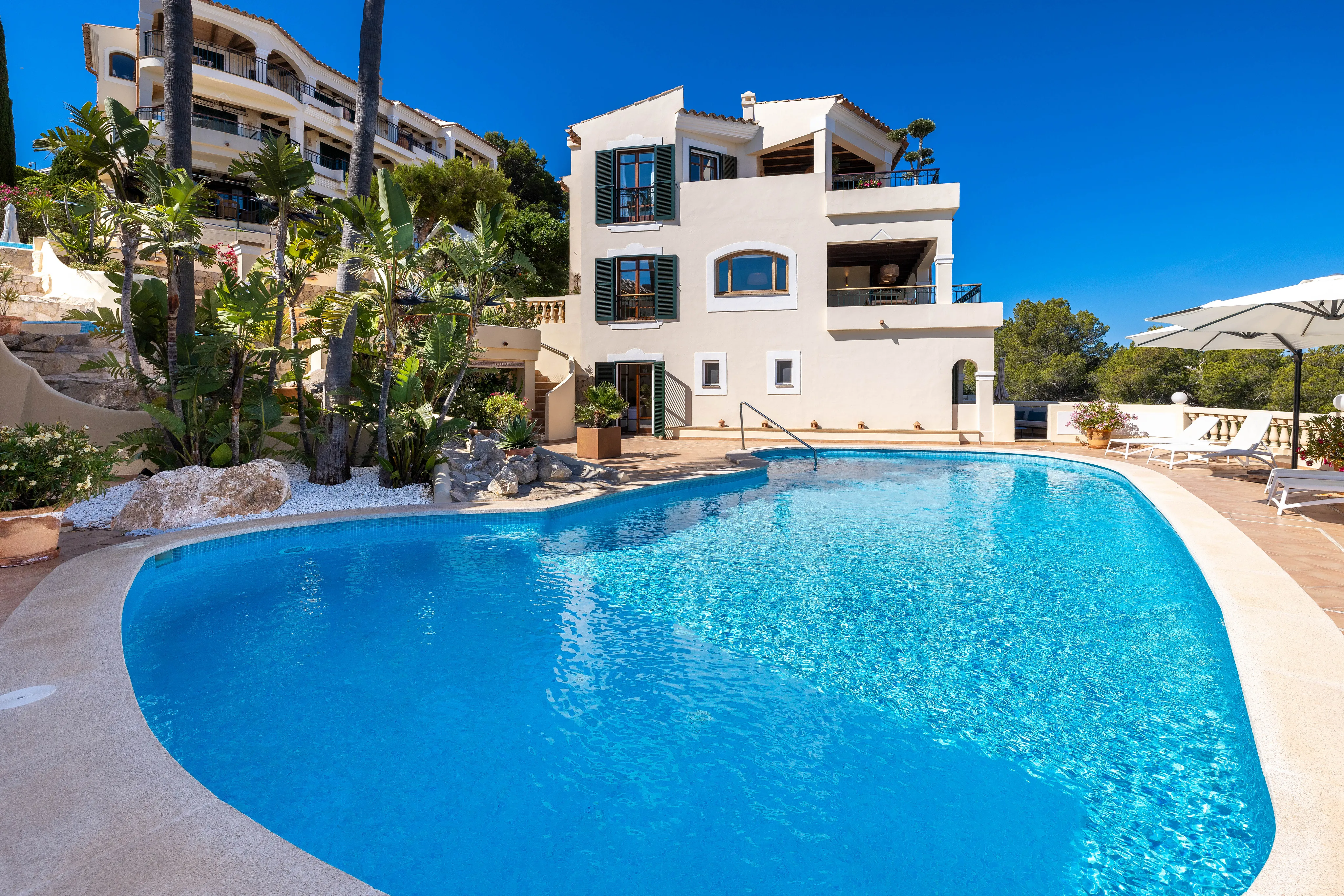 Mediterranean designer apartment with sea views and luxurious refurbishment in Port Andratx-5