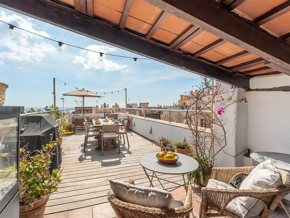 Dúplex pintoresco estilo loft con terraza en la azotea y vista al mar-13
