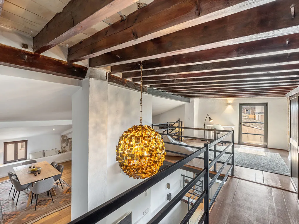 Dúplex pintoresco estilo loft con terraza en la azotea y vista al mar-9