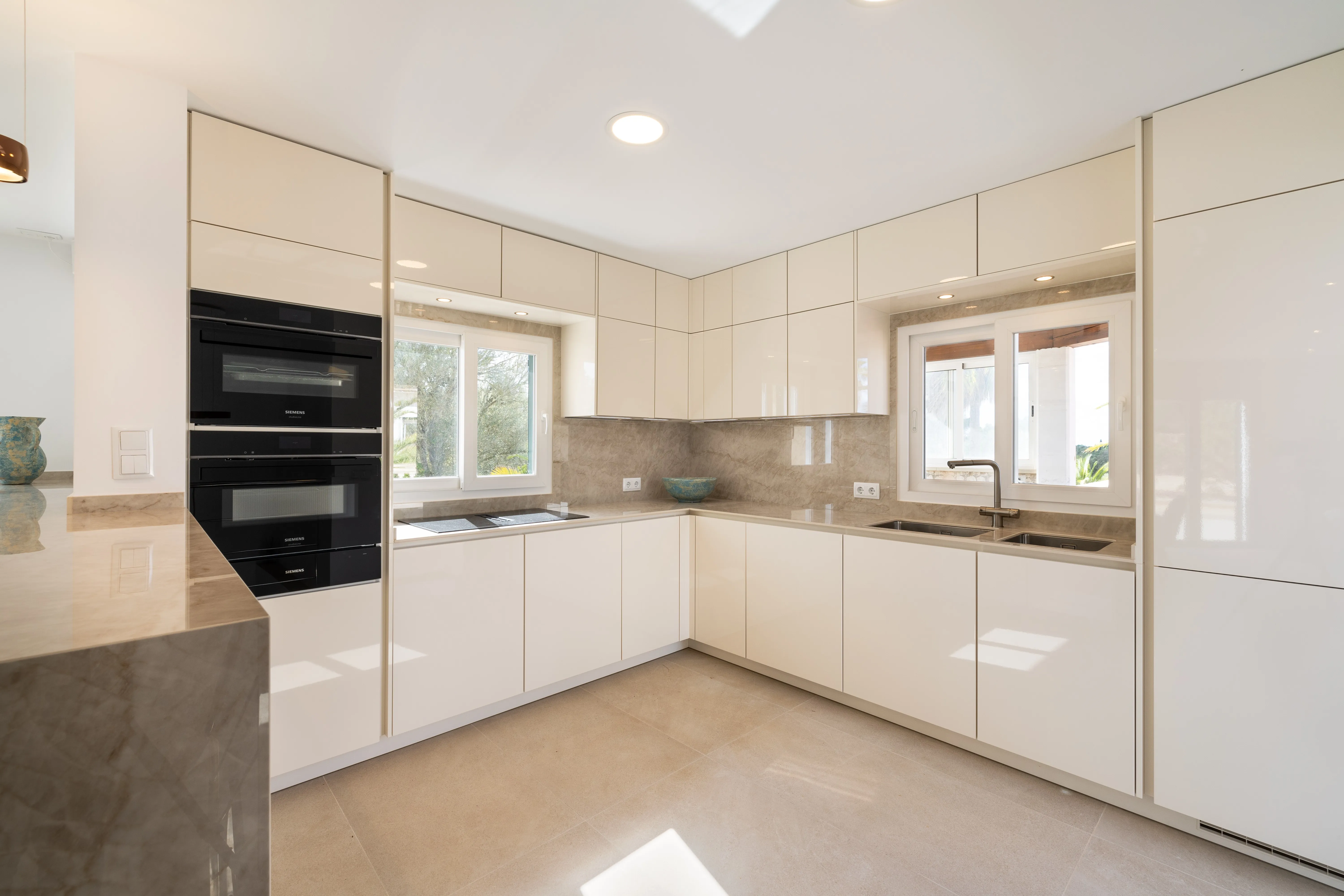 Prachtig, volledig gerenoveerd landhuis op een droomlocatie-6