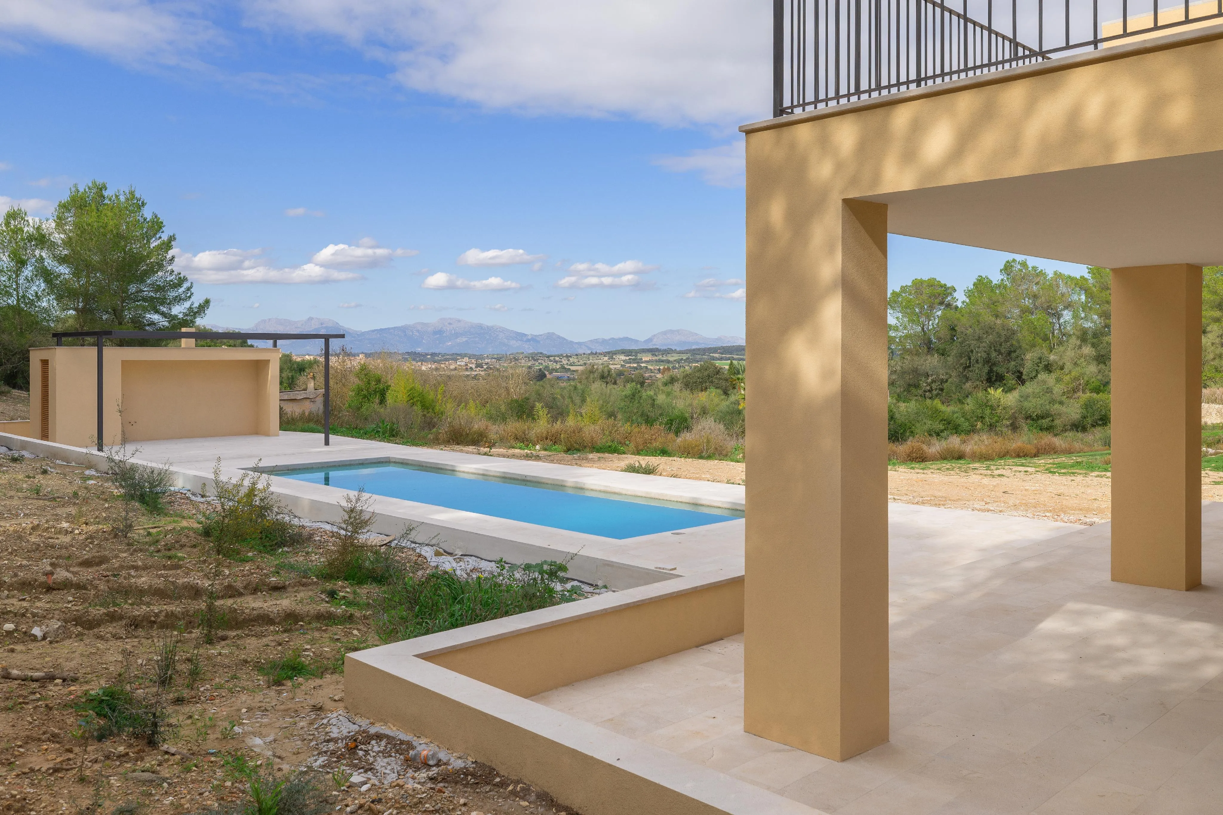 Rustig, gloednieuw landhuis in Montuïri-15