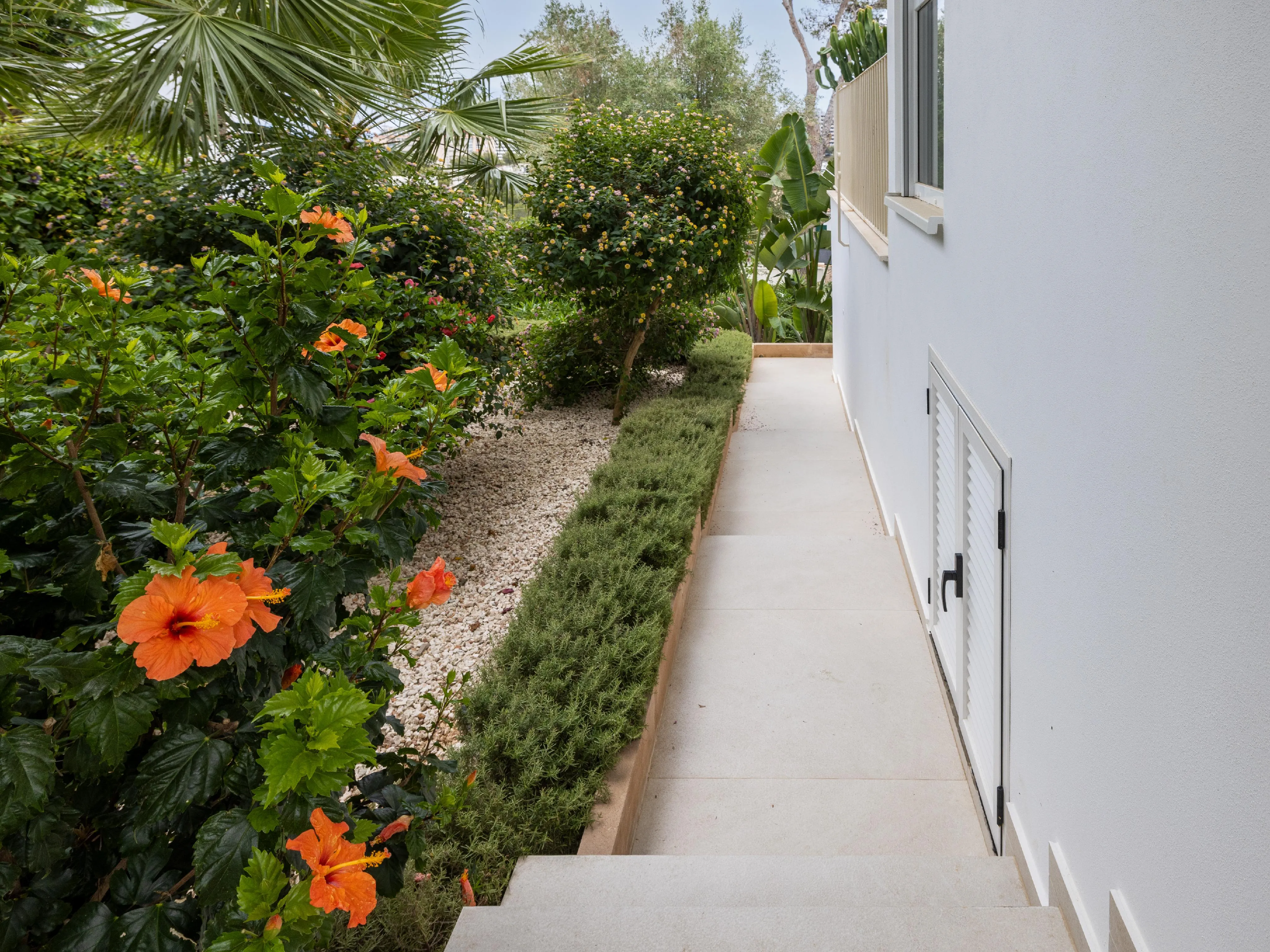 Nueva villa familiar en Palmanova-24