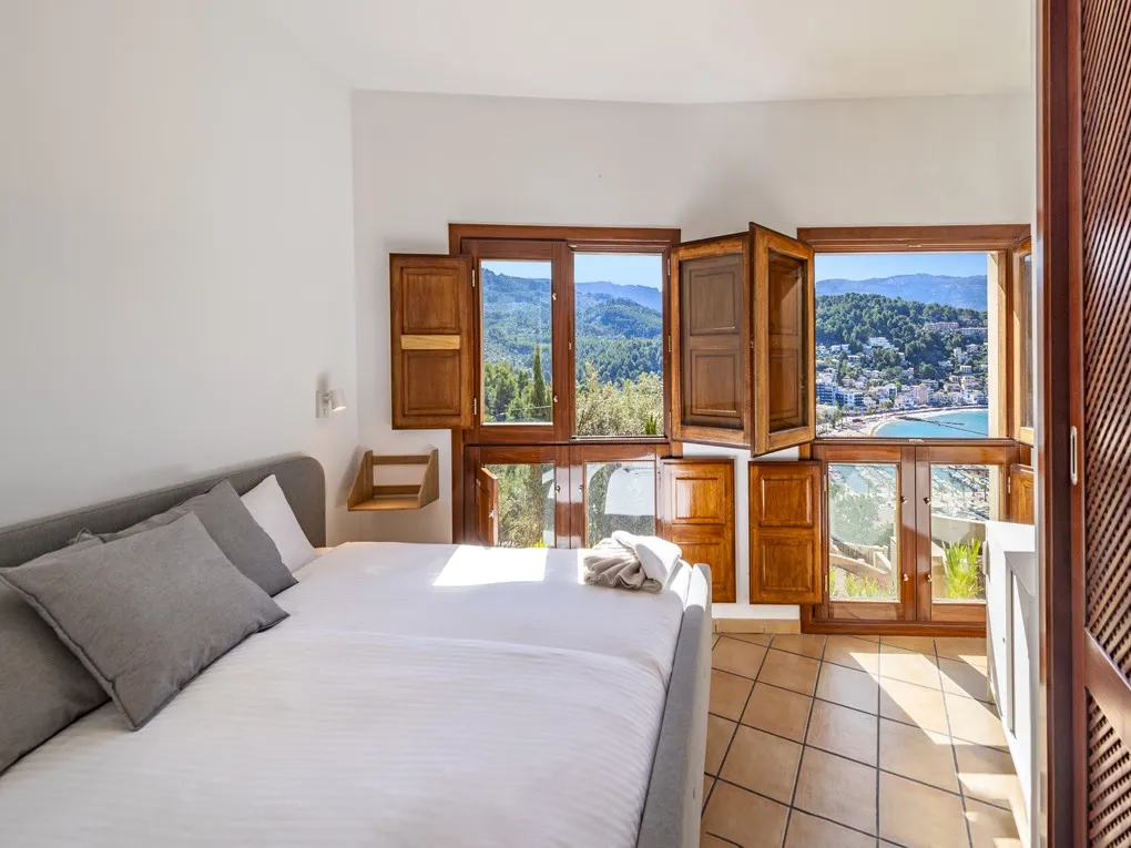 Wyjątkowy dom w Port Sóller z wymarzonym widokiem-13