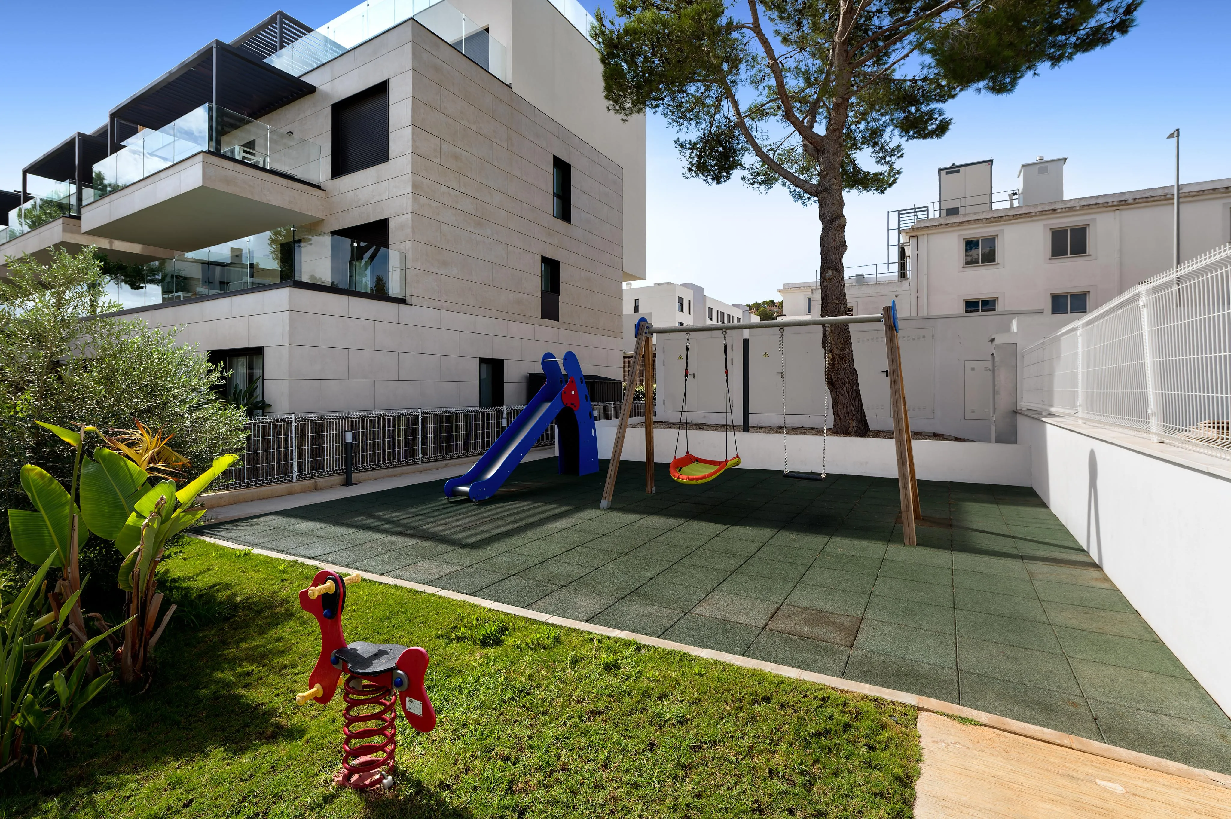 Luminoso apartamento de 3 dormitorios con jardín a pocos minutos de la playa-15