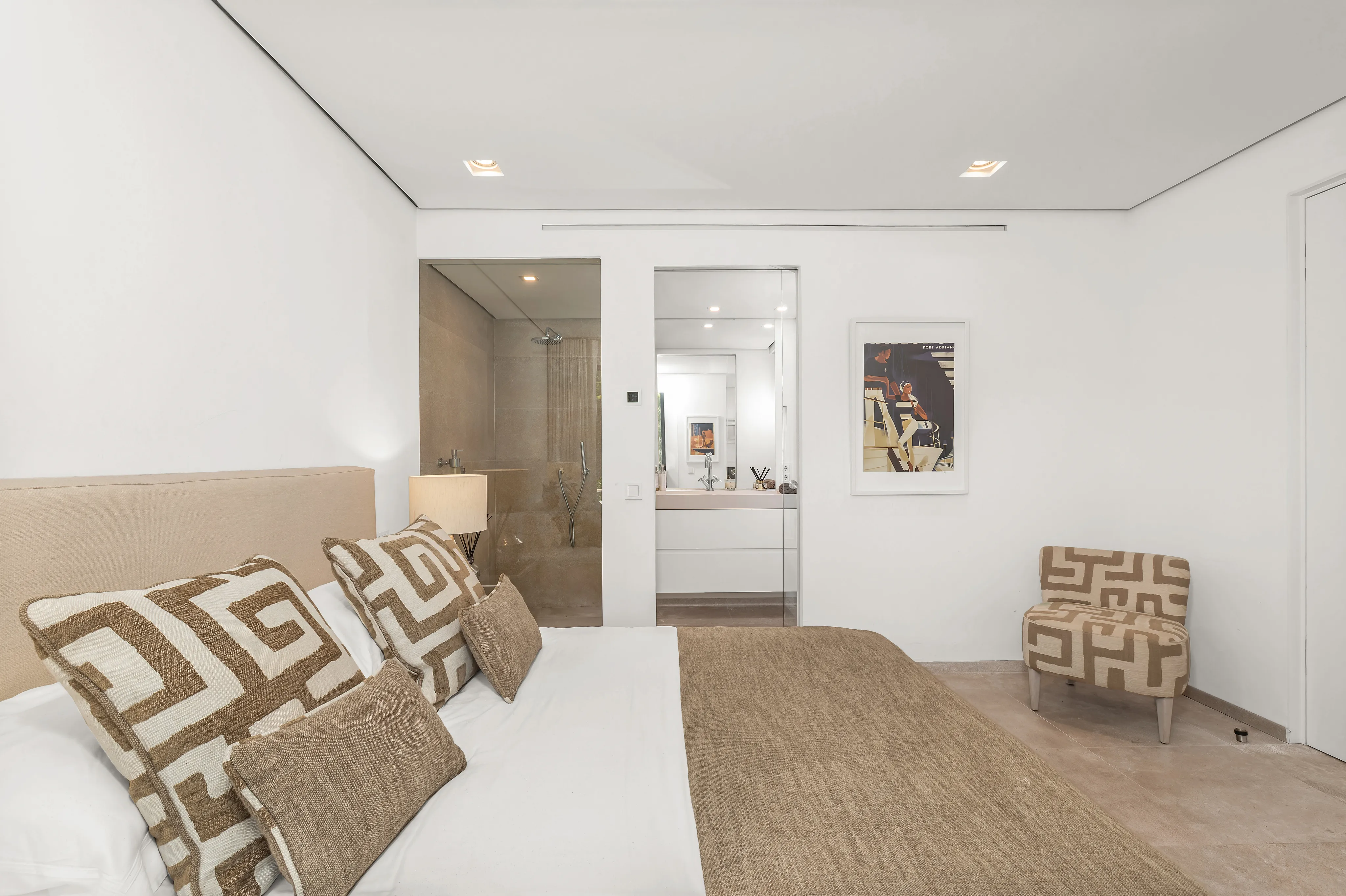 Apartament de luxe amb jardí i piscina privada, amb vista al mar-12