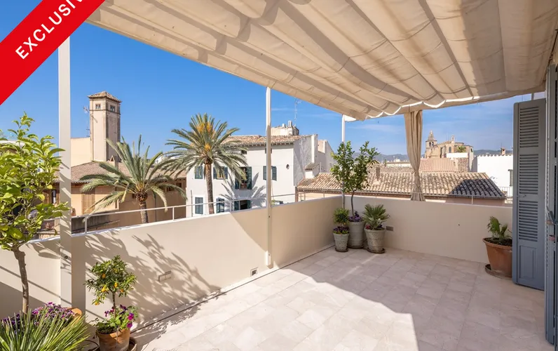 Living im Rialto Living: A stunning, bright luxury flat with a south facing terrace, courtyards and a lift