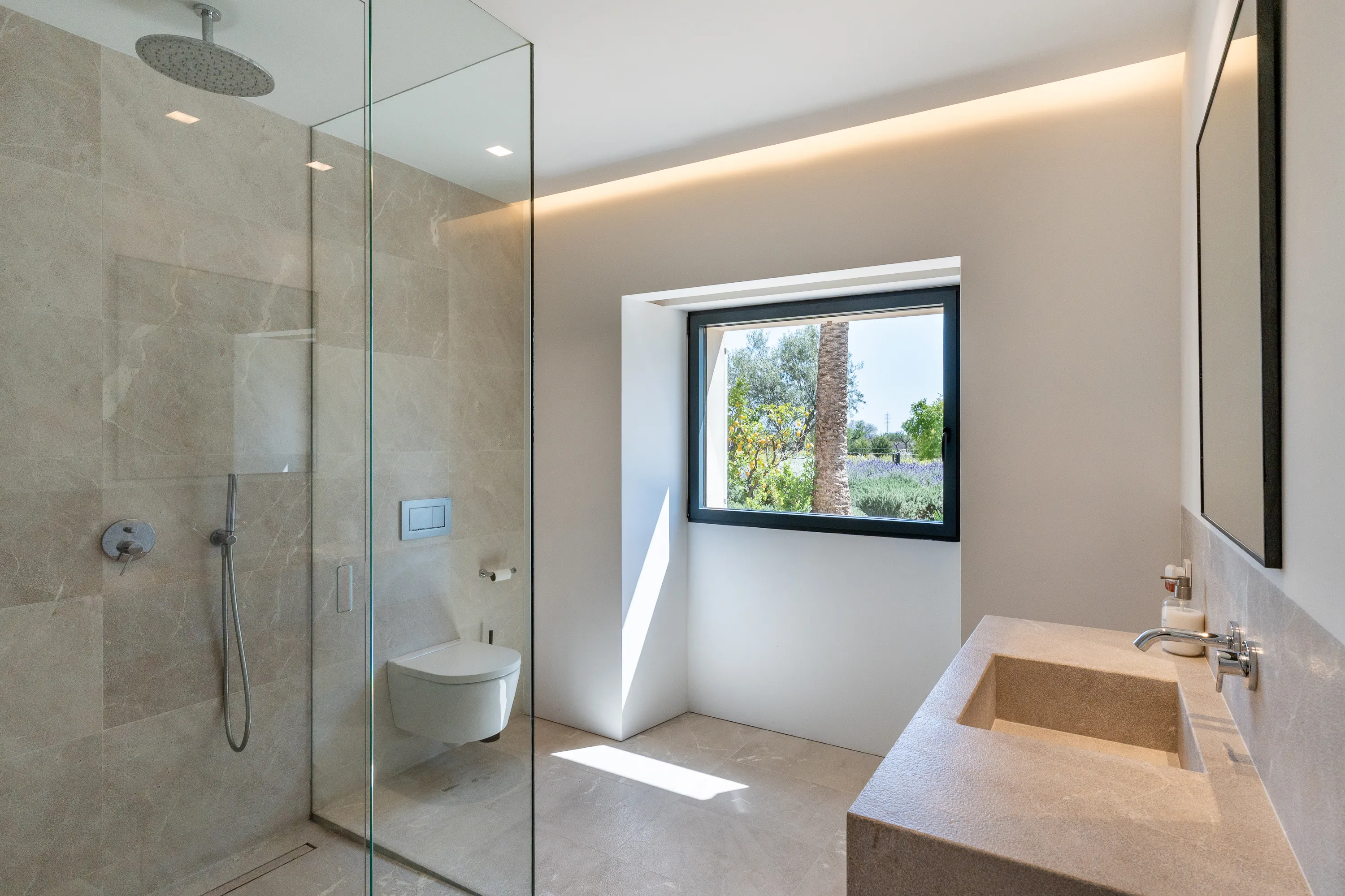 Beautiful Renovated Country House with Stables in Marratxi-12