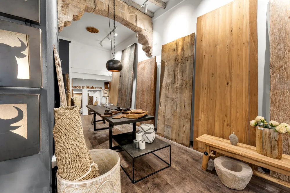 Elegante winkelruimte op een toplocatie in de oude binnenstad van Palma-12