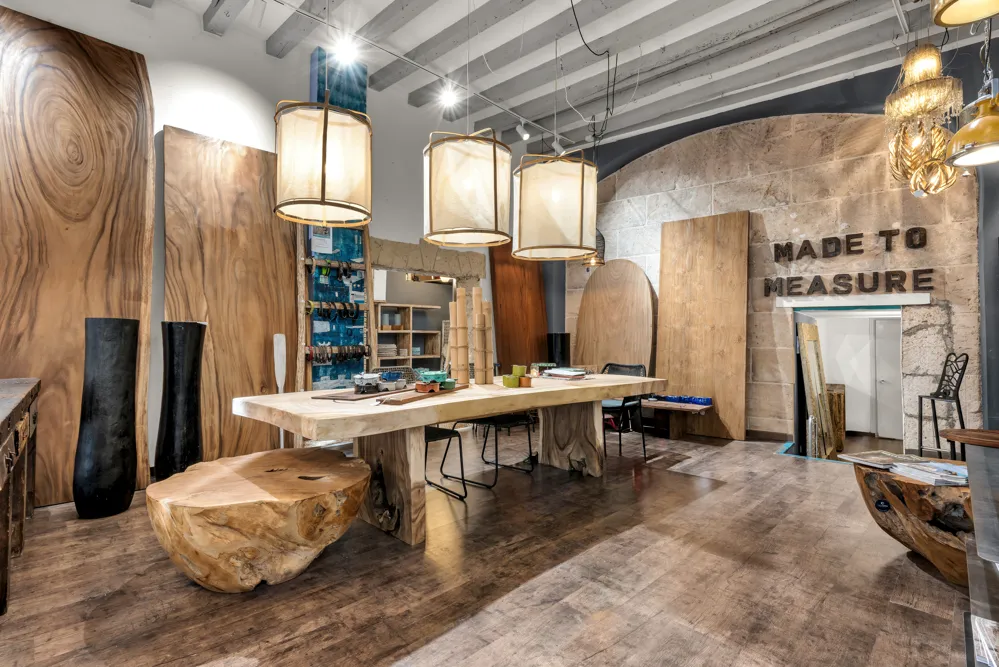 Elegante winkelruimte op een toplocatie in de oude binnenstad van Palma-4