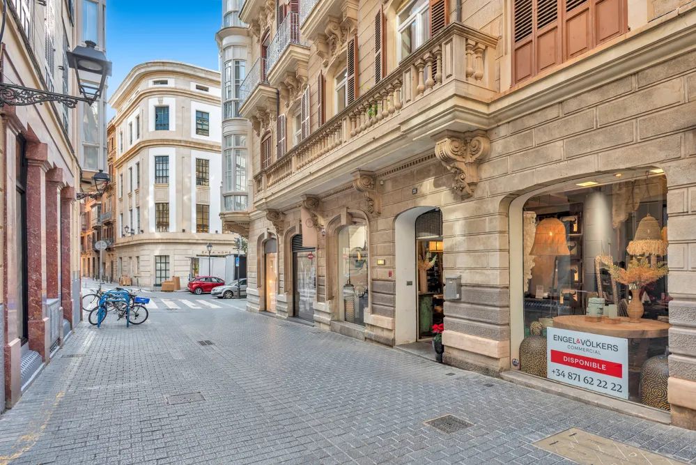 Elegante winkelruimte op een toplocatie in de oude binnenstad van Palma-5