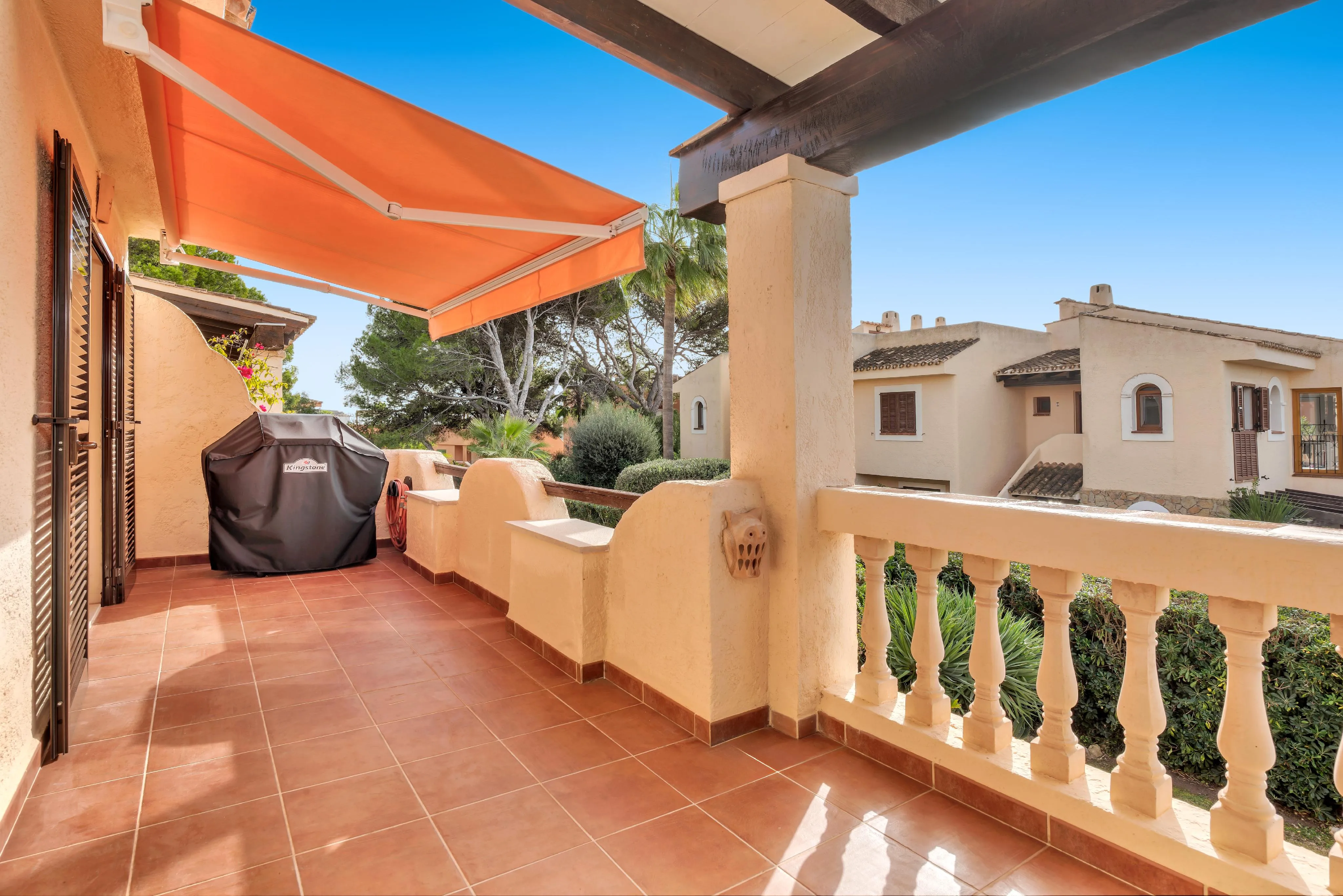 Appartamento soleggiato con vista mare e terrazza privata sul tetto-11