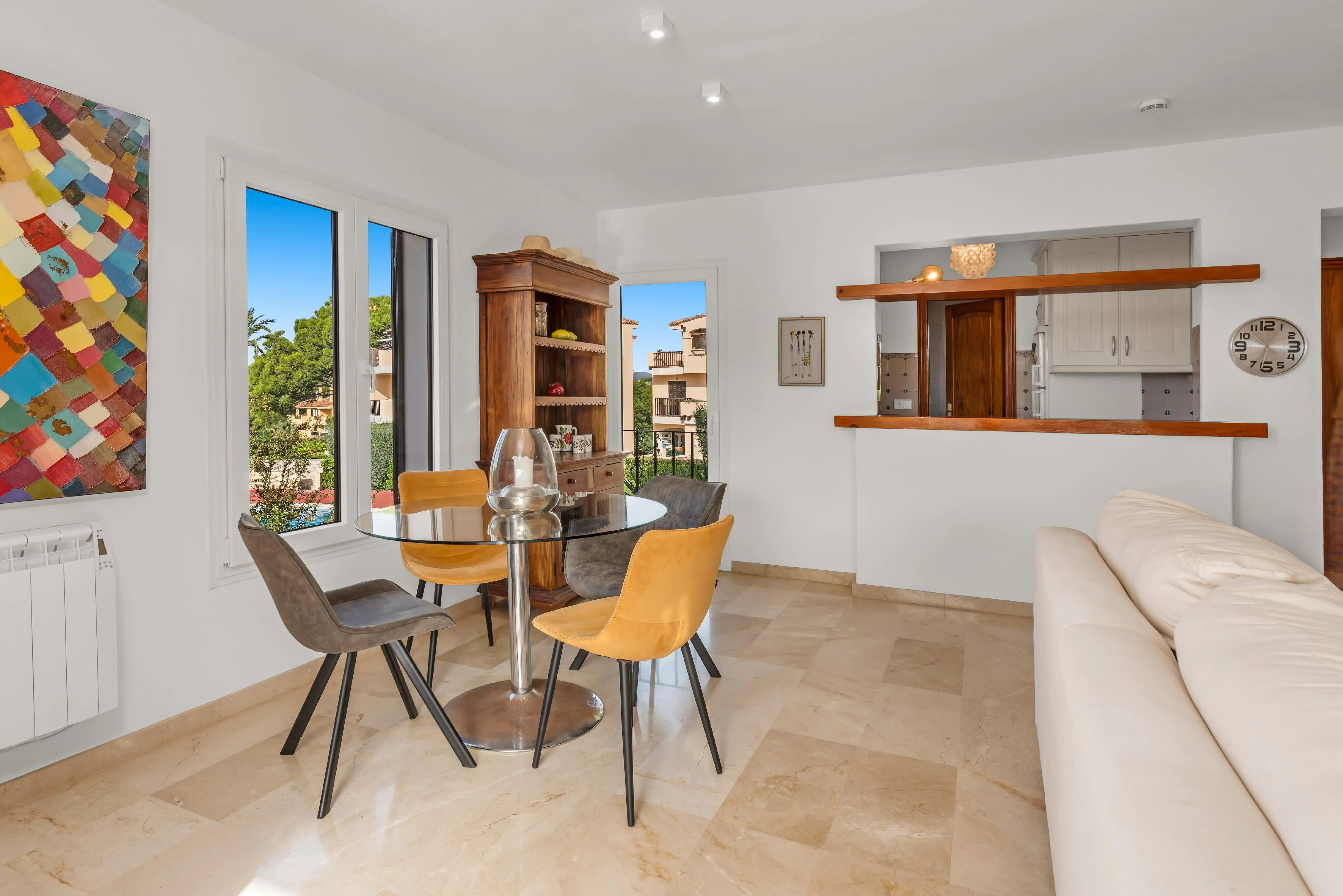 Sunny apartment with sea views and a private roof terrace-7