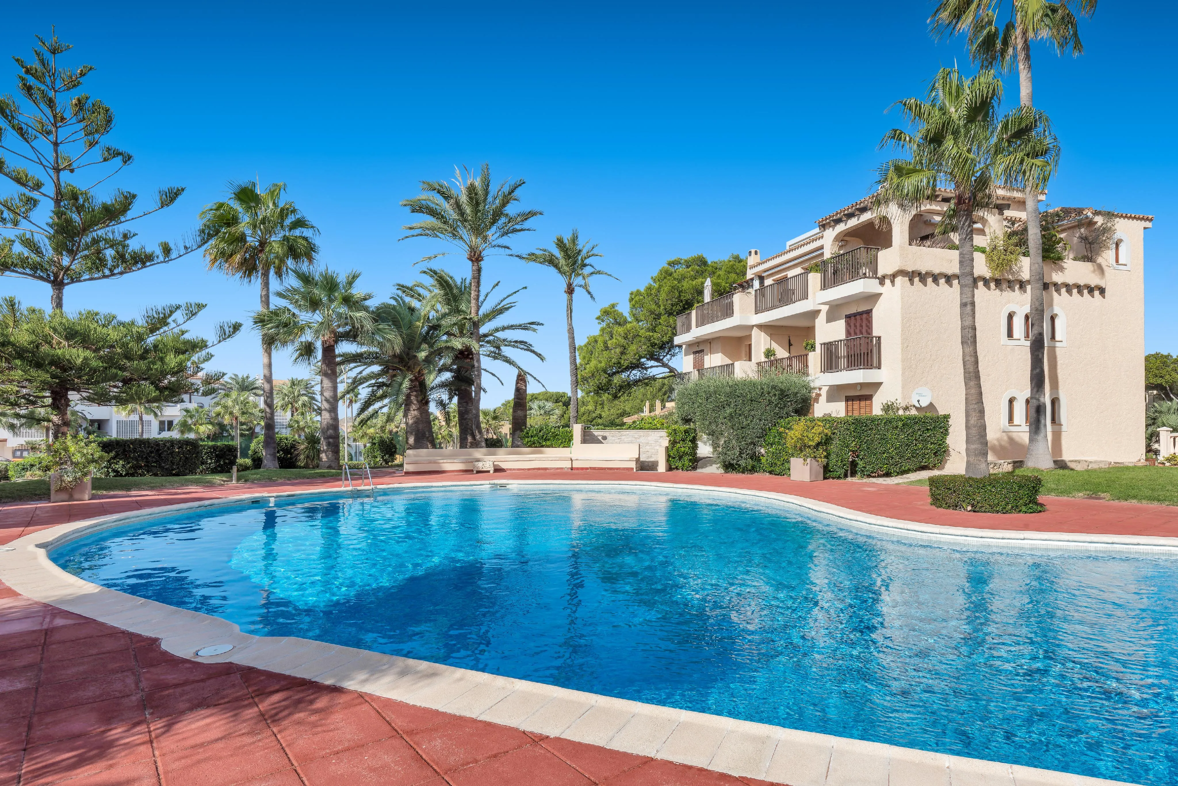 Apartament assolellat amb vista al mar i terrassa privada en el terrat-12